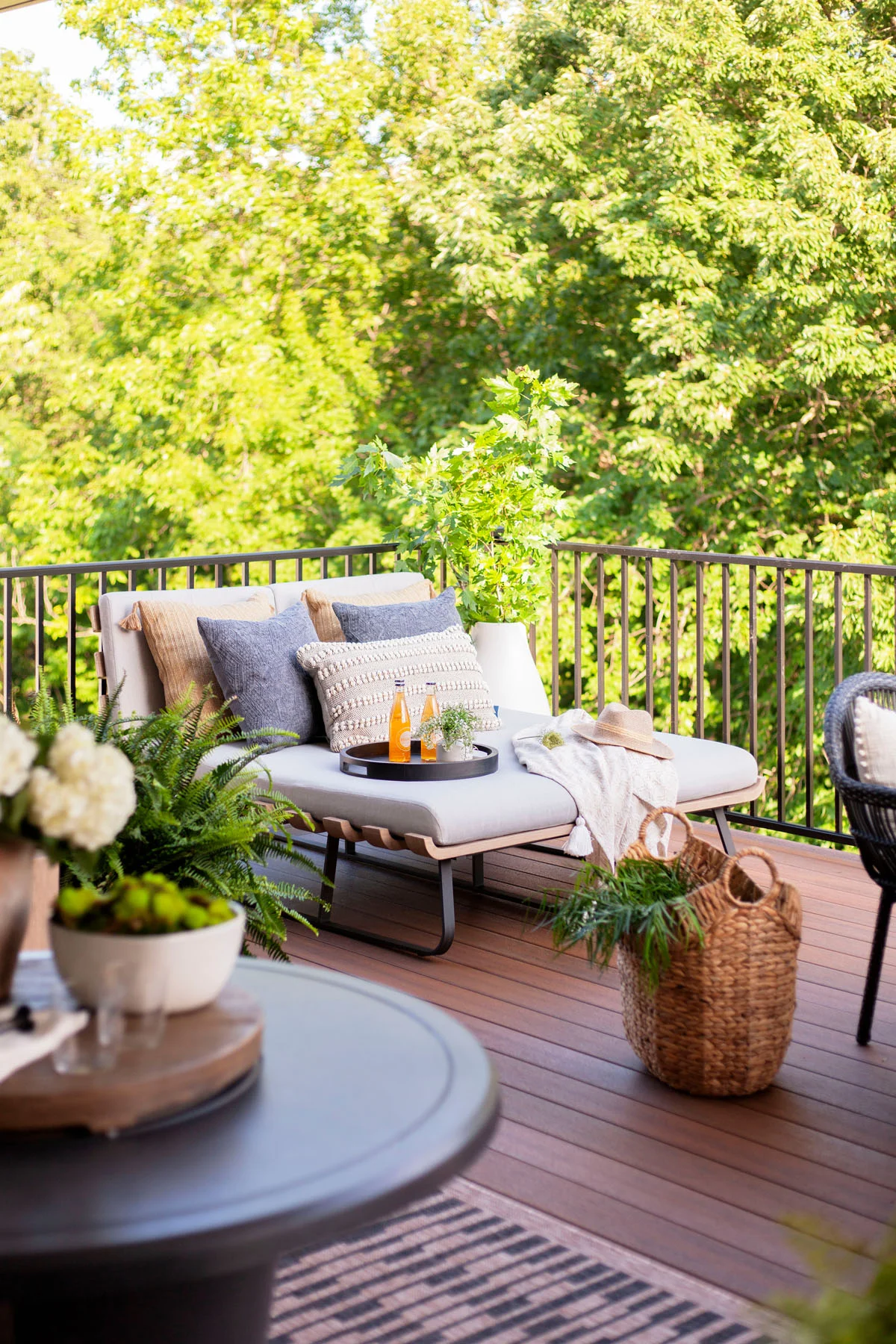 Shop the Look | Dimitri Double Daybed , Cosmopolitan Round Firetable