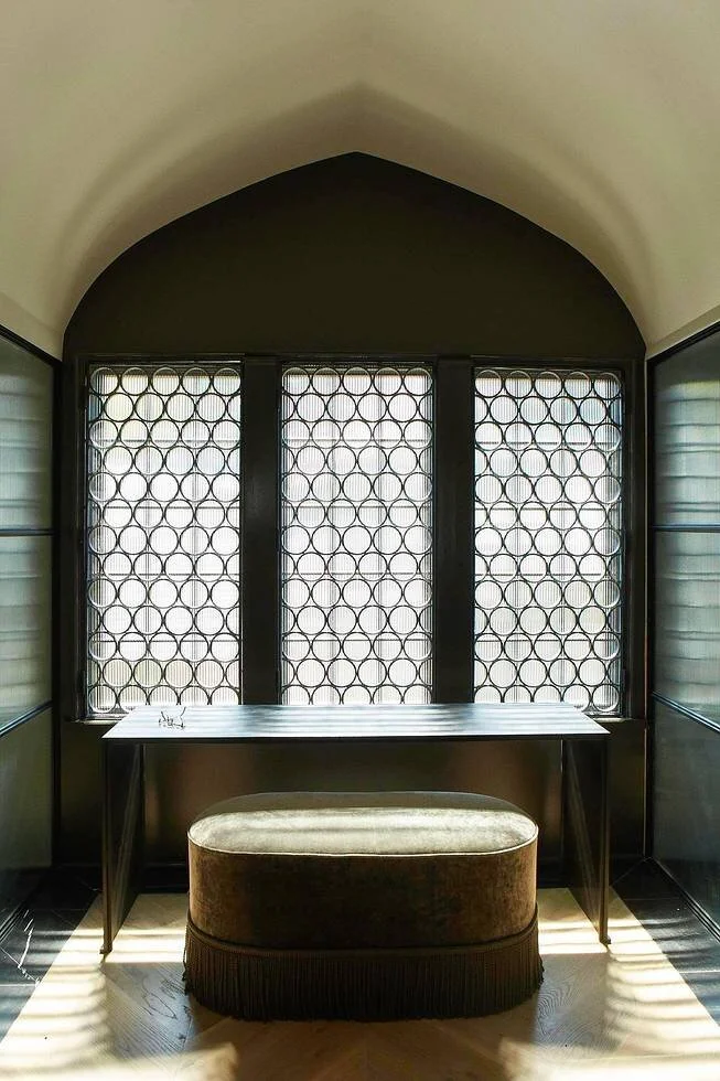 Design by Jeffrey Dungan, Abbey Road | Photography by William Abranowicz