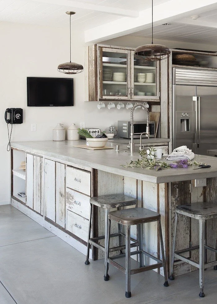 Design by Amanda Pays | Photograph by Matthew Williams for Remodelista.