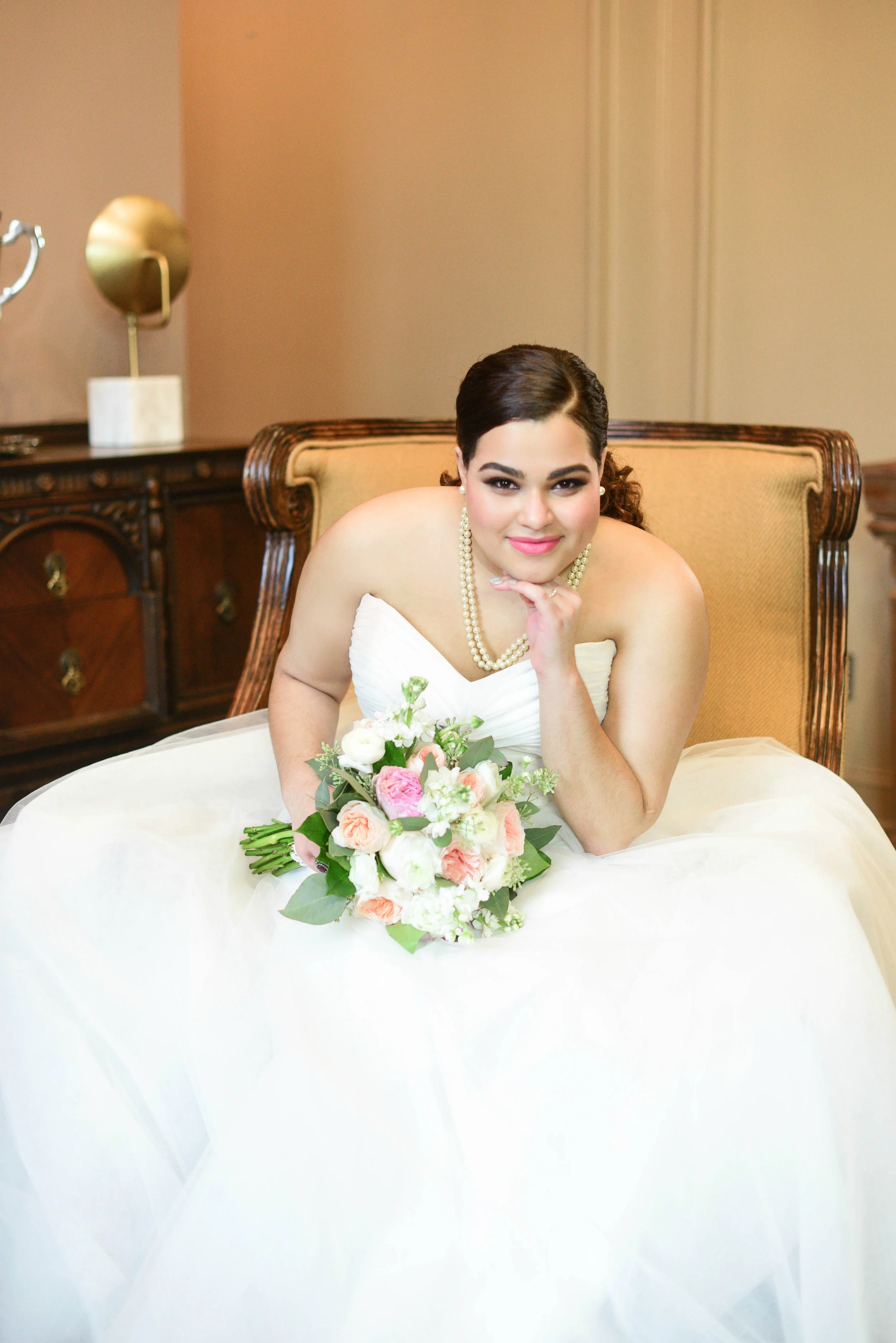 Square One Styled Shoot-Bridal Suite Portraits-0045.jpg
