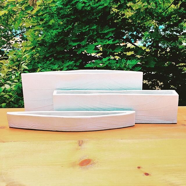 Minimalist Modern Ceramic Landscape...a custom set of tiered succulent planters for a client

#ceramiclandscape
#succulentplanters 
#handbuiltplanter