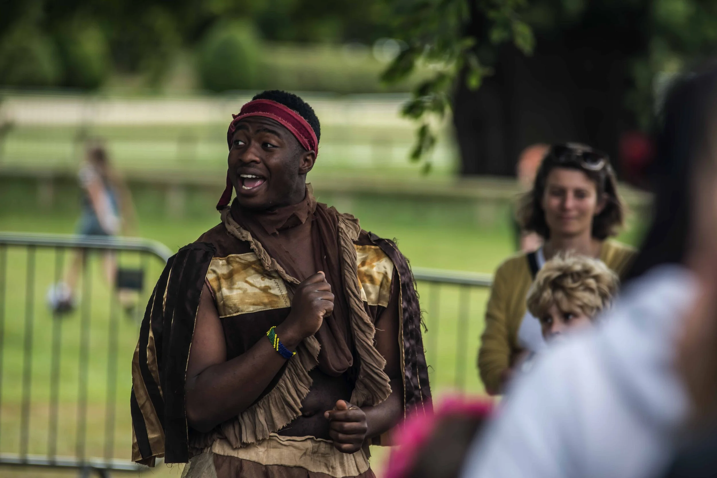 SFS Folk By The Oak58821.JPG