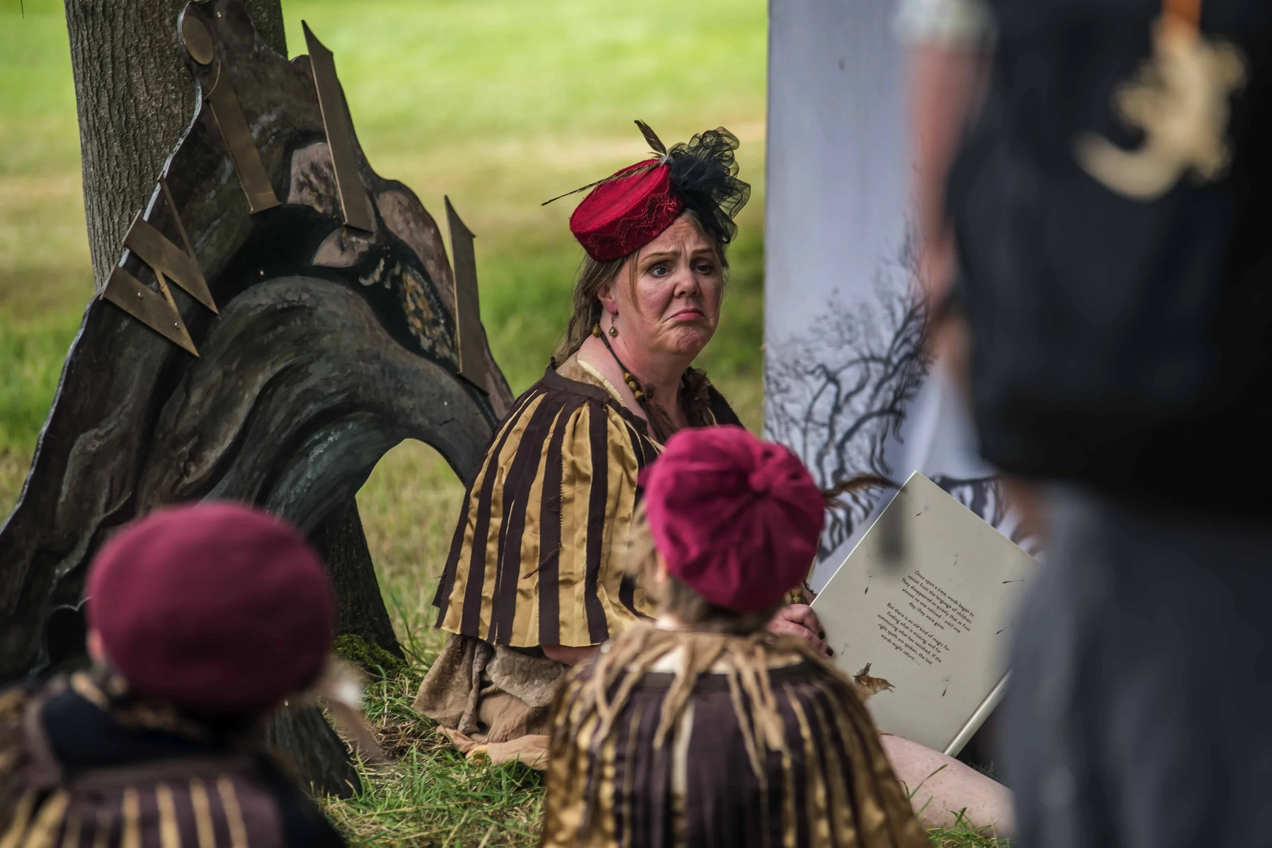 SFS Folk By The Oak58841.JPG