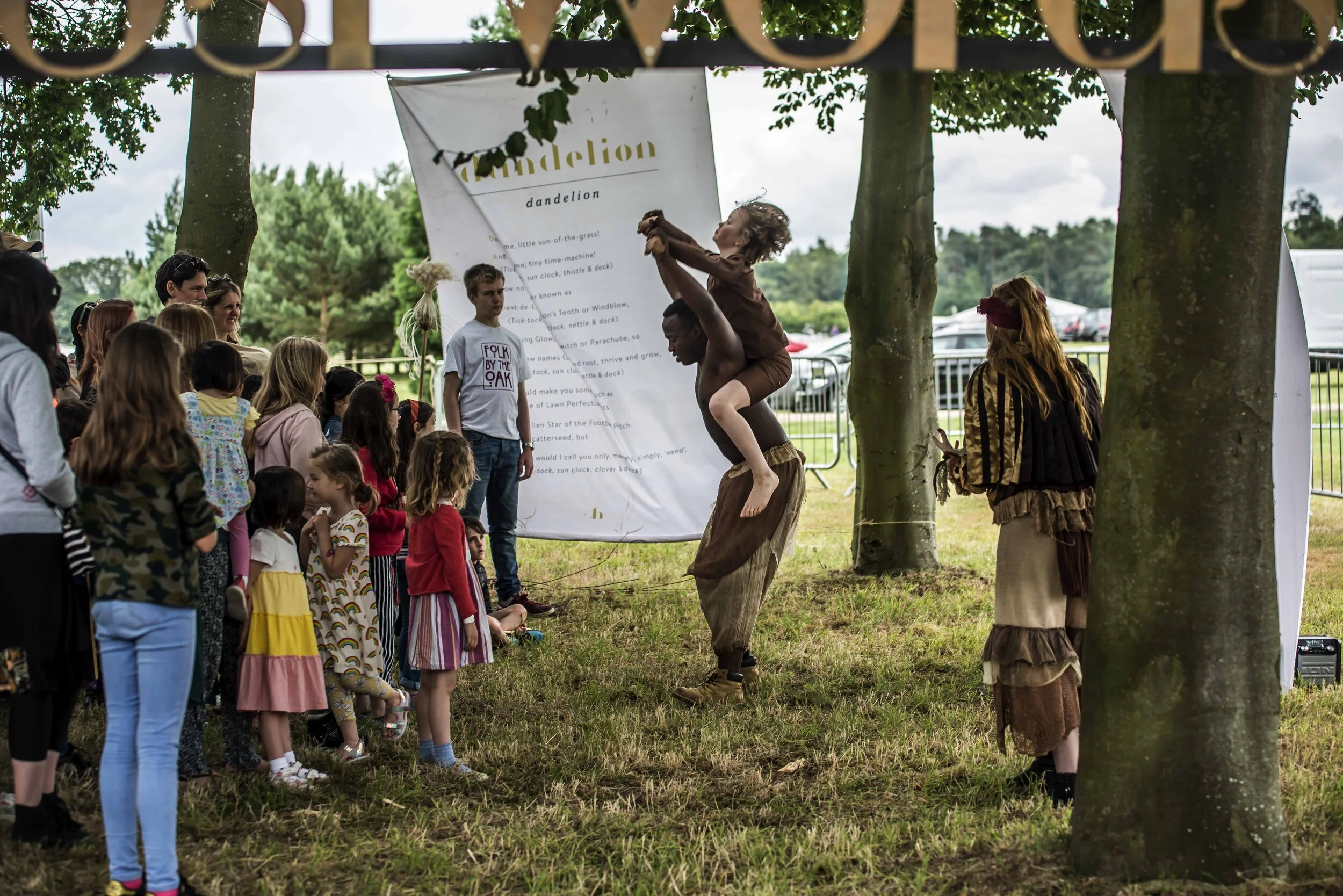 SFS Folk By The Oak58846.JPG