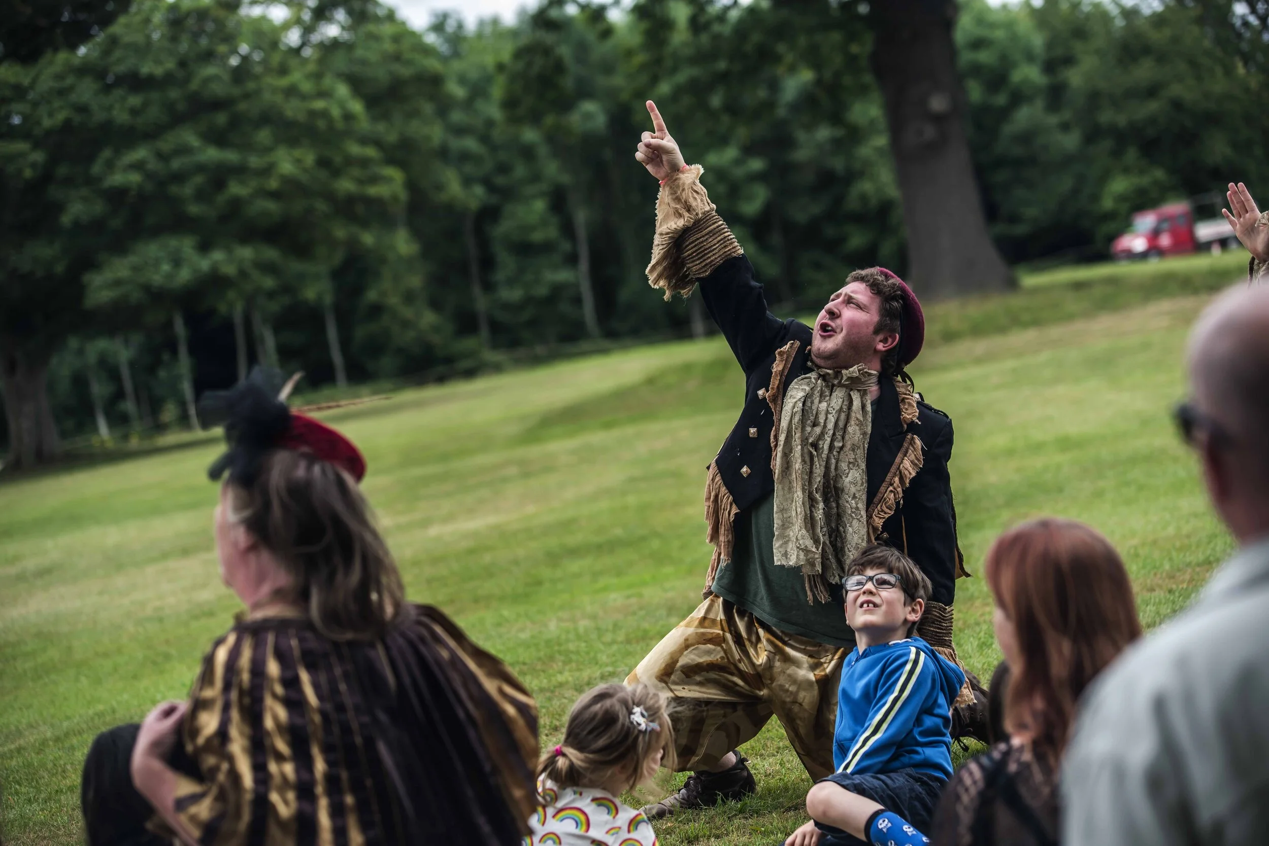 SFS Folk By The Oak58850.JPG