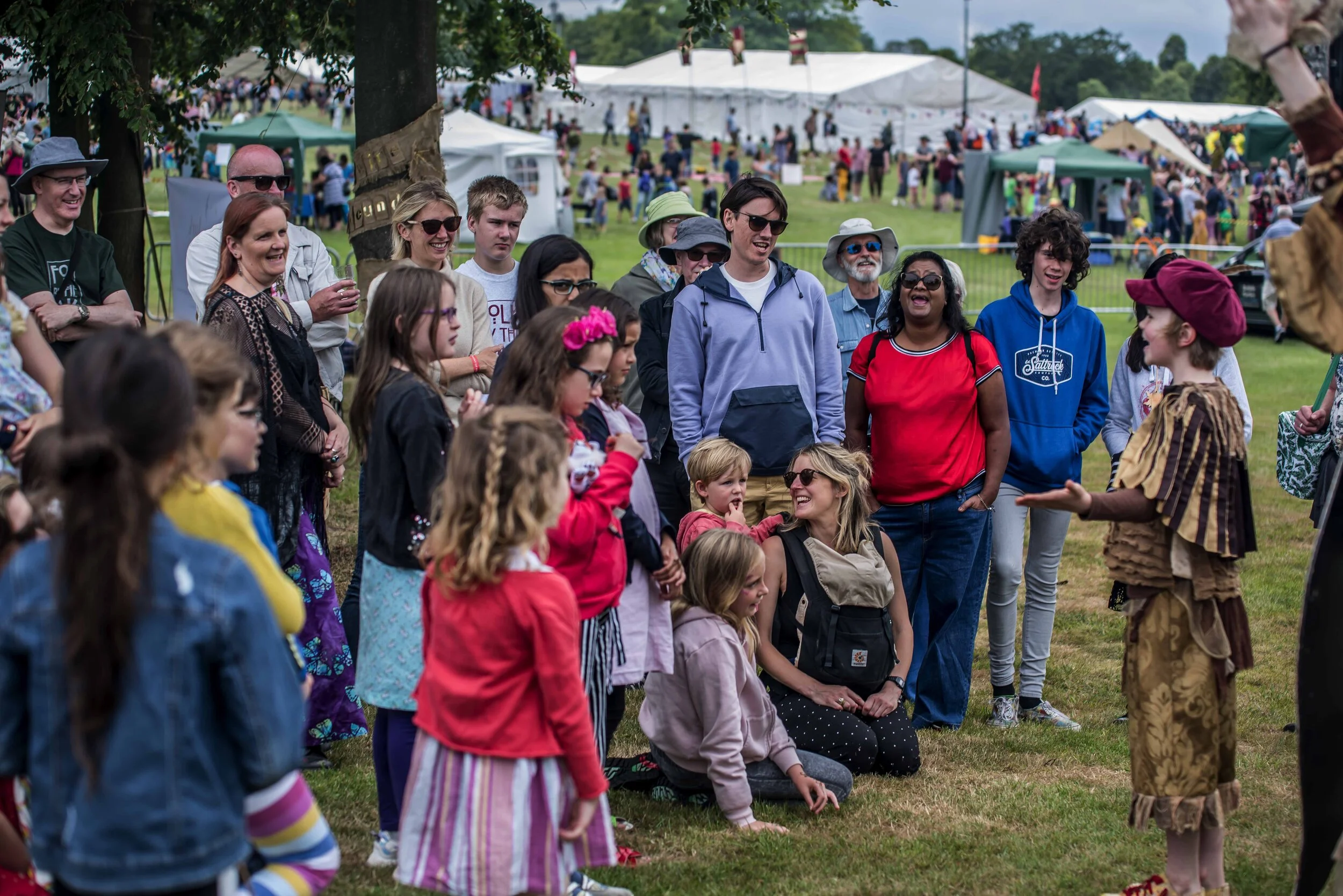 SFS Folk By The Oak58852.JPG