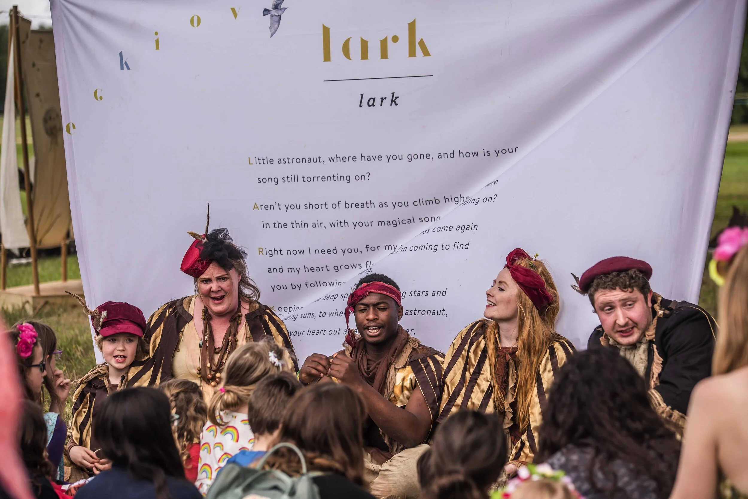 SFS Folk By The Oak58860.JPG