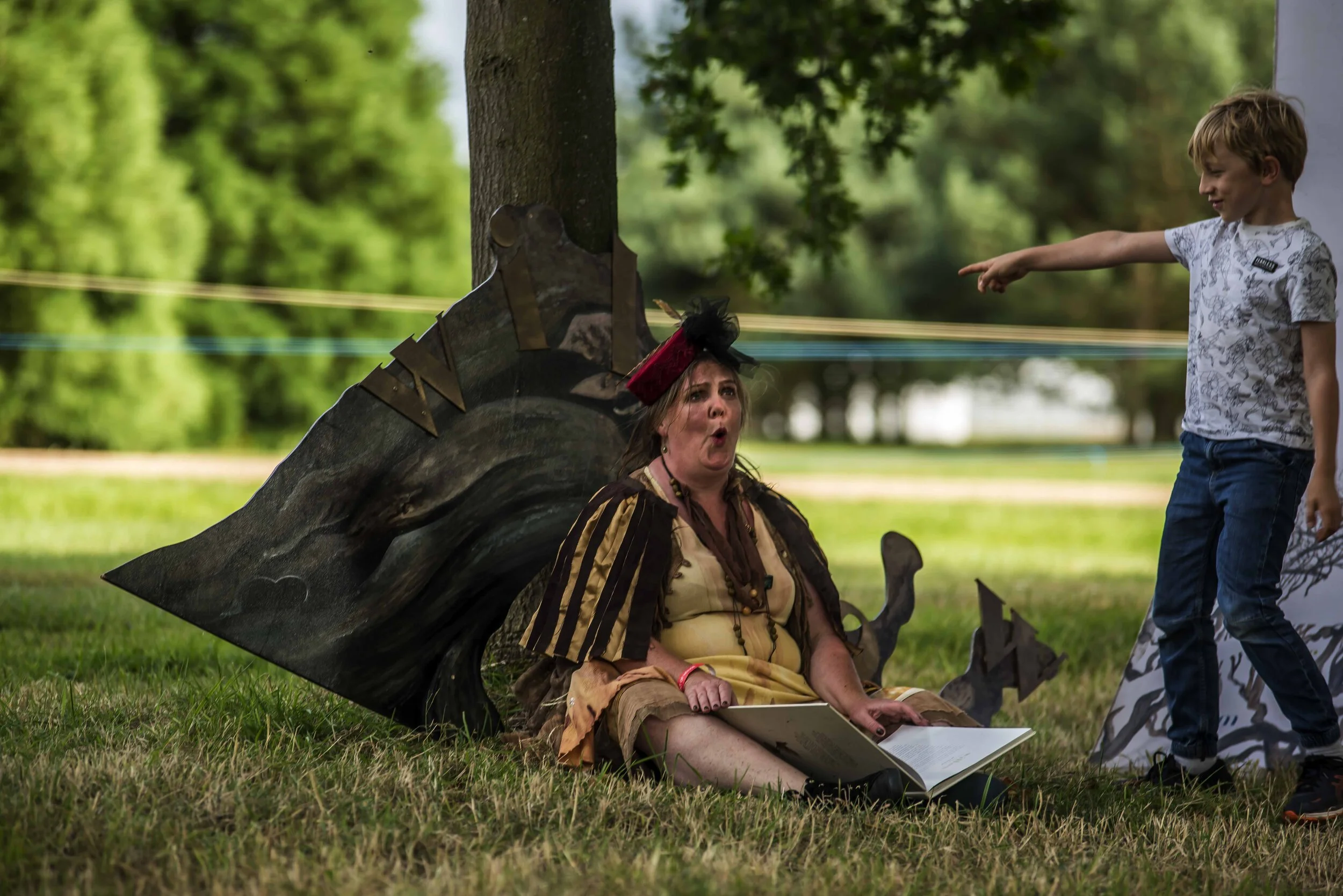 SFS Folk By The Oak58874.JPG