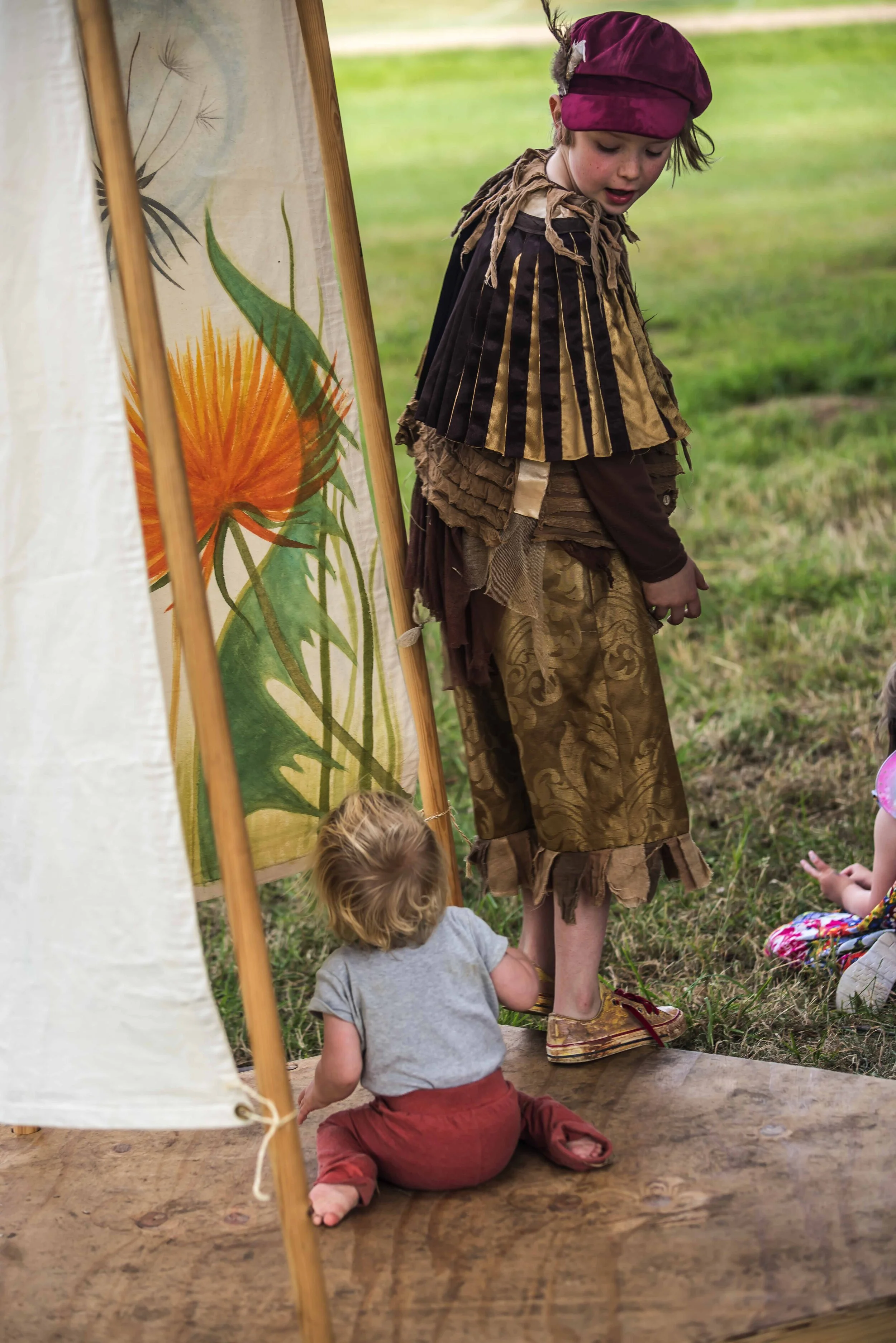 SFS Folk By The Oak58878.JPG