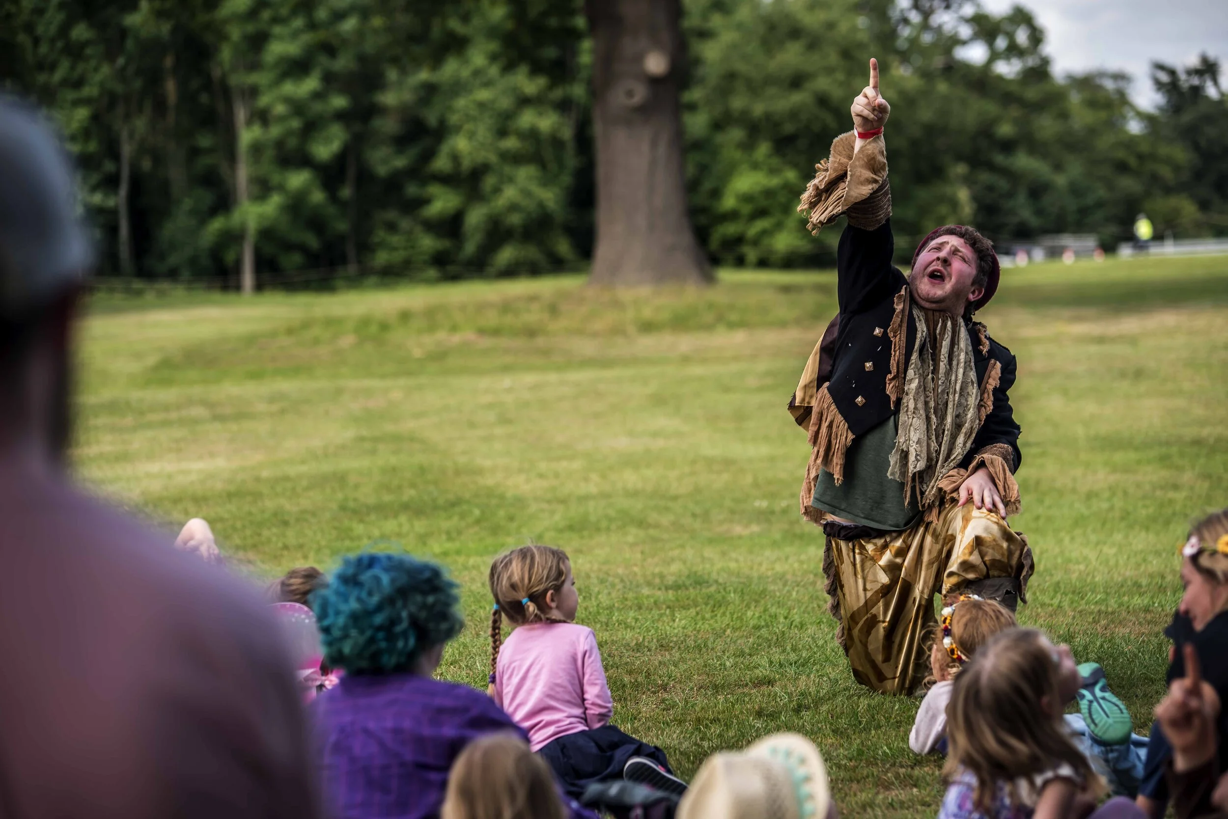 SFS Folk By The Oak58888.JPG