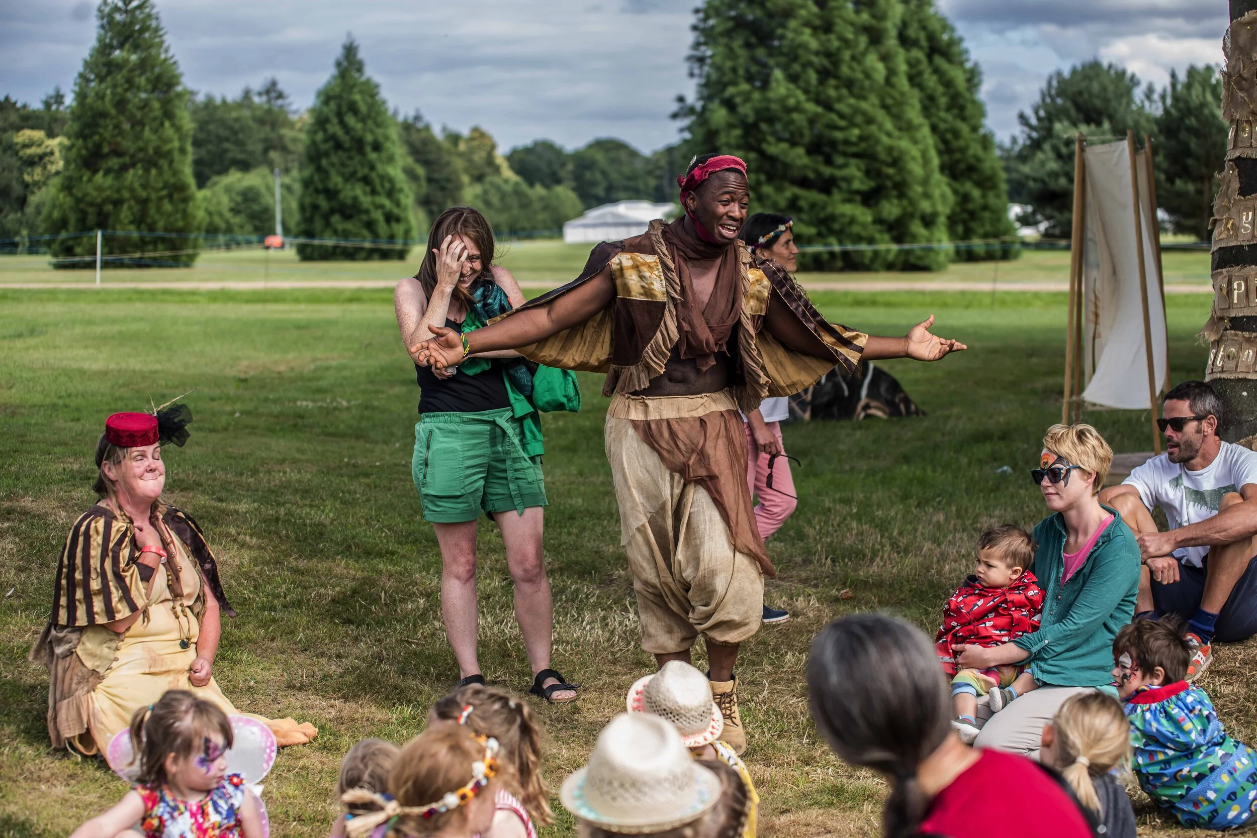 SFS Folk By The Oak58895.JPG