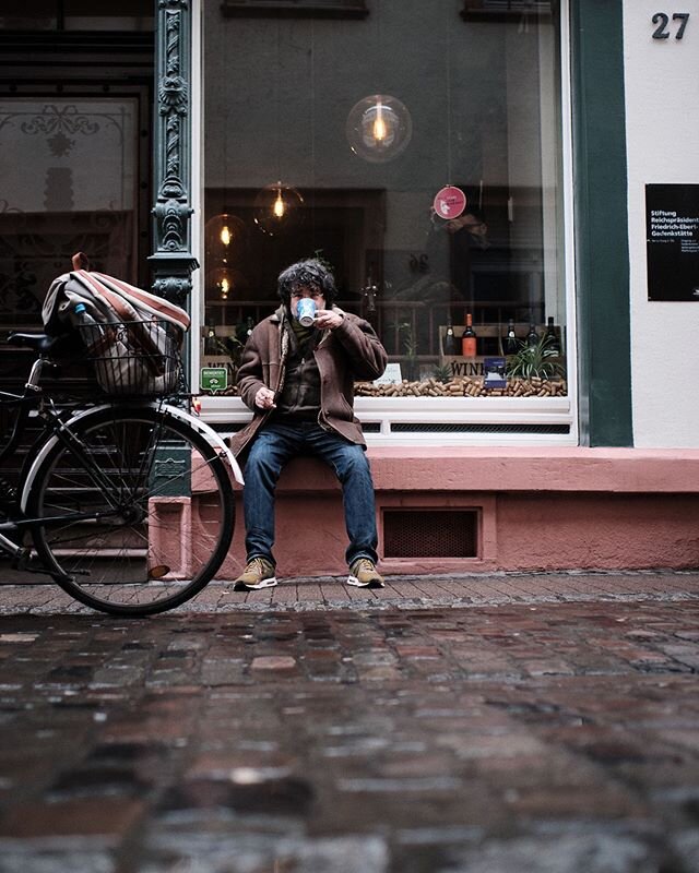 Neue Reportage online! 
w/ @burkardt_heidelberg
🖋 @ryuichi_becali
📷 @sebastian.weindel @julianbeekmann ⠀⠀⠀⠀⠀⠀⠀⠀⠀⠀⠀⠀⠀⠀⠀⠀⠀⠀⠀⠀⠀⠀⠀⠀⠀⠀⠀⠀⠀⠀⠀⠀⠀⠀⠀⠀⠀⠀⠀⠀⠀⠀⠀⠀⠀⠀
&mdash;&mdash;&mdash;&mdash;&mdash;
Die Untere Stra&szlig;e in der Altstadt ist nicht unbedingt de