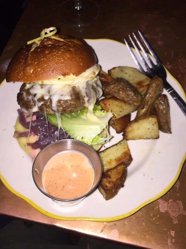st mazie burger.jpg