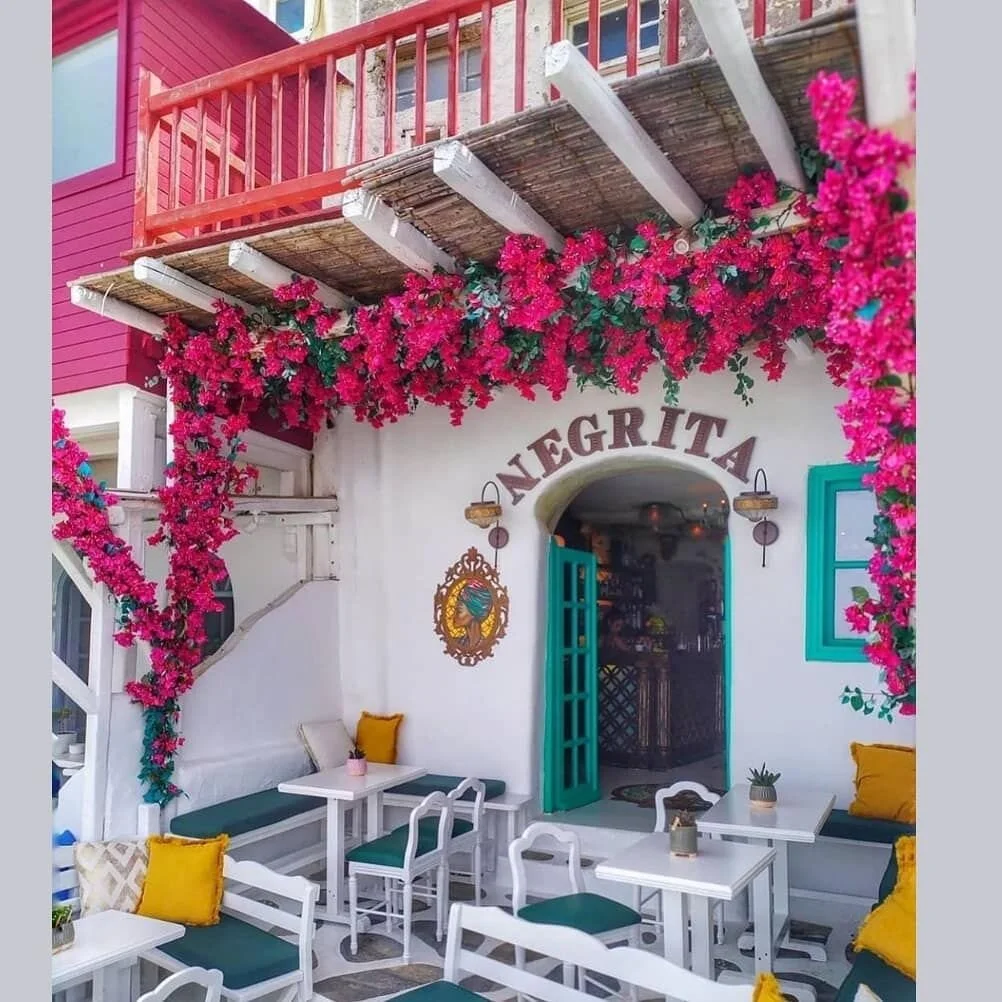negrita mykonos outside.jpg