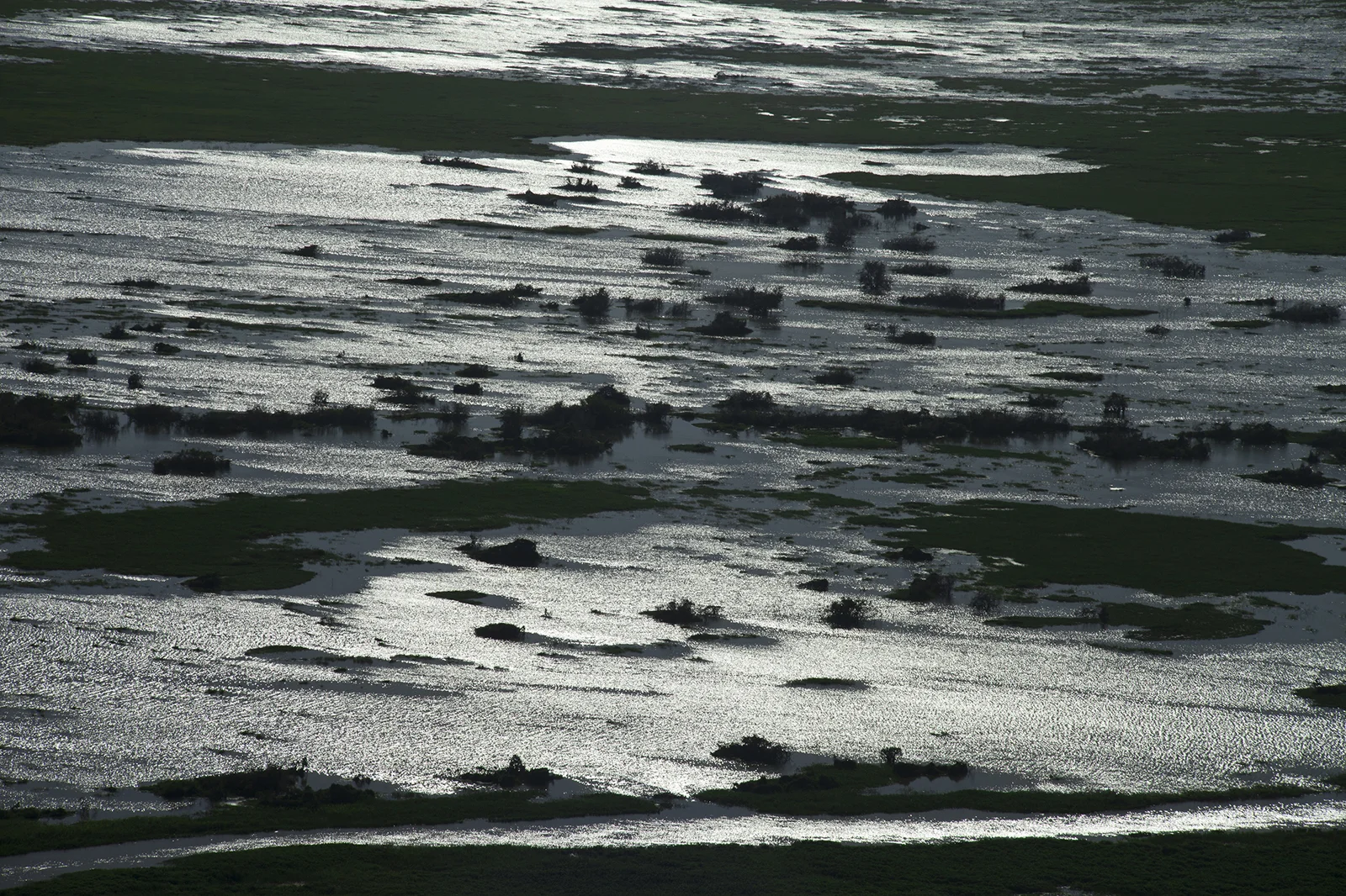 AGUAS010.jpg