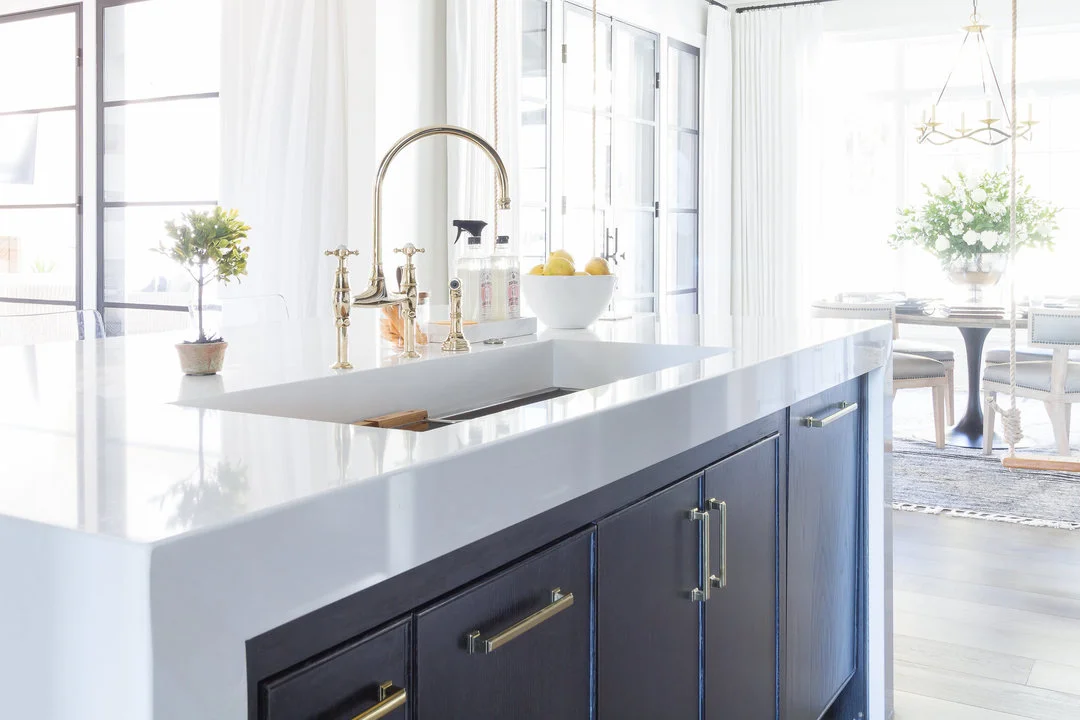 Hanstone in Royale Blanc.jpg