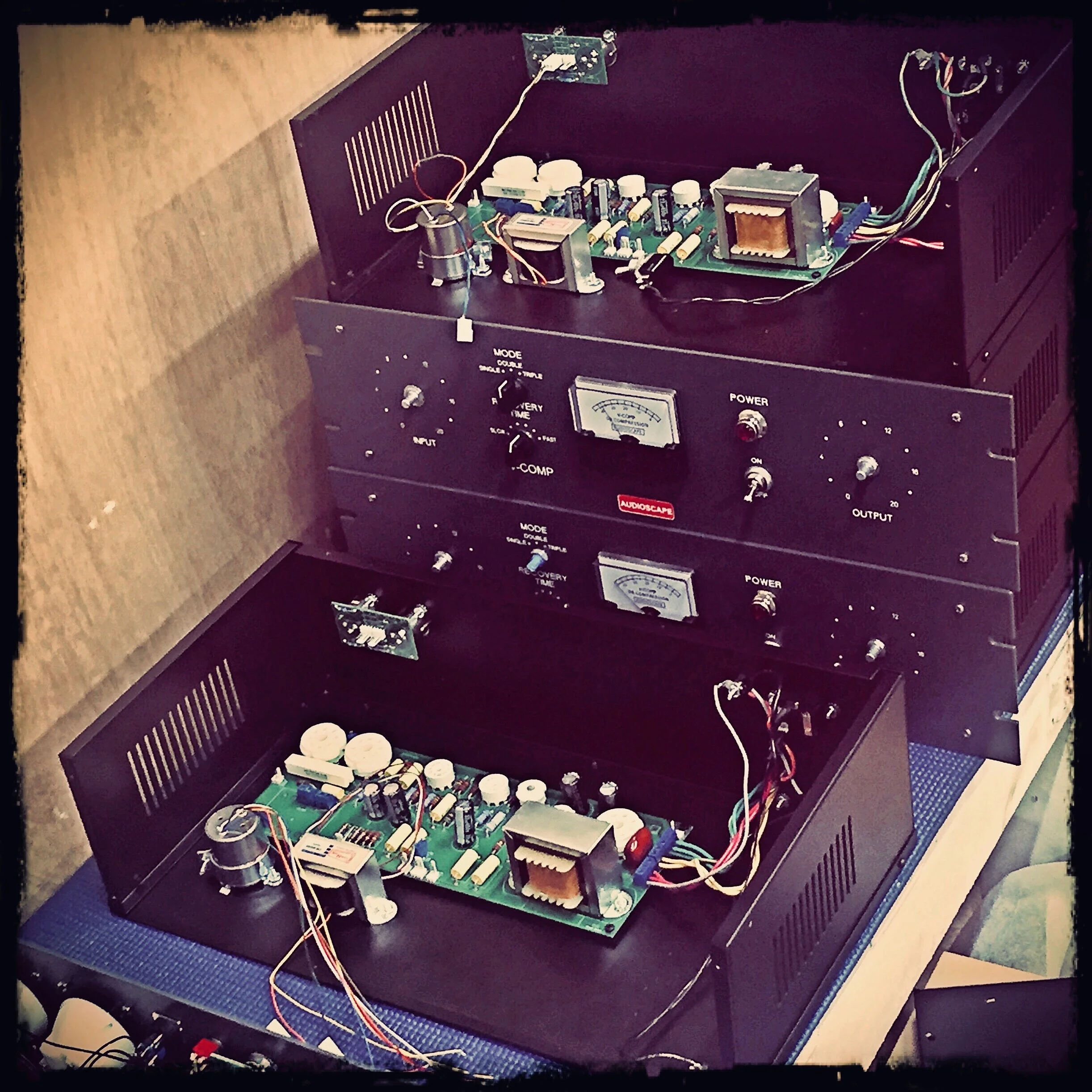 20DEB87F-9D92-4F66-B26F-EB470F32CF6C