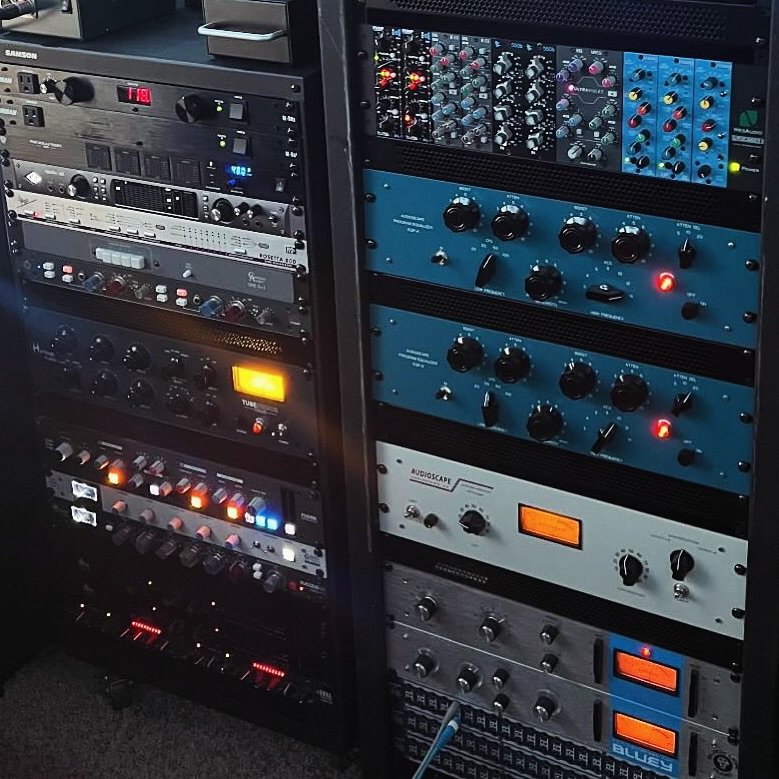 Golden 58 Stereo Preamp and Saturator Plugin — Vintage Pro Golden 58 Stereo Preamp and Saturator Plugin — Vintage Pro