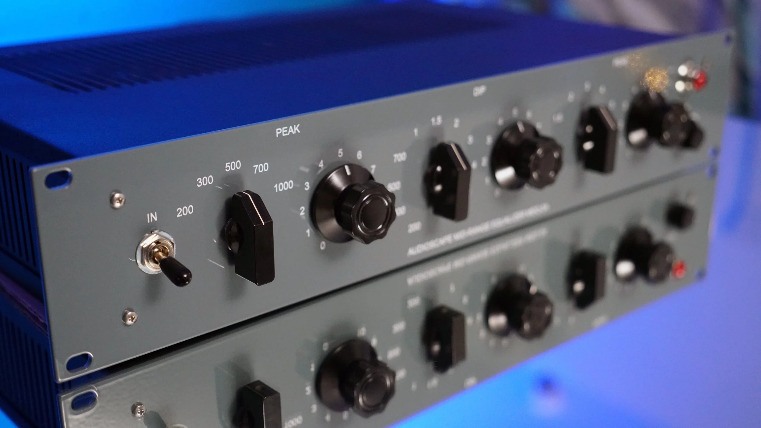 MEQ-2A002.jpg (Copy)