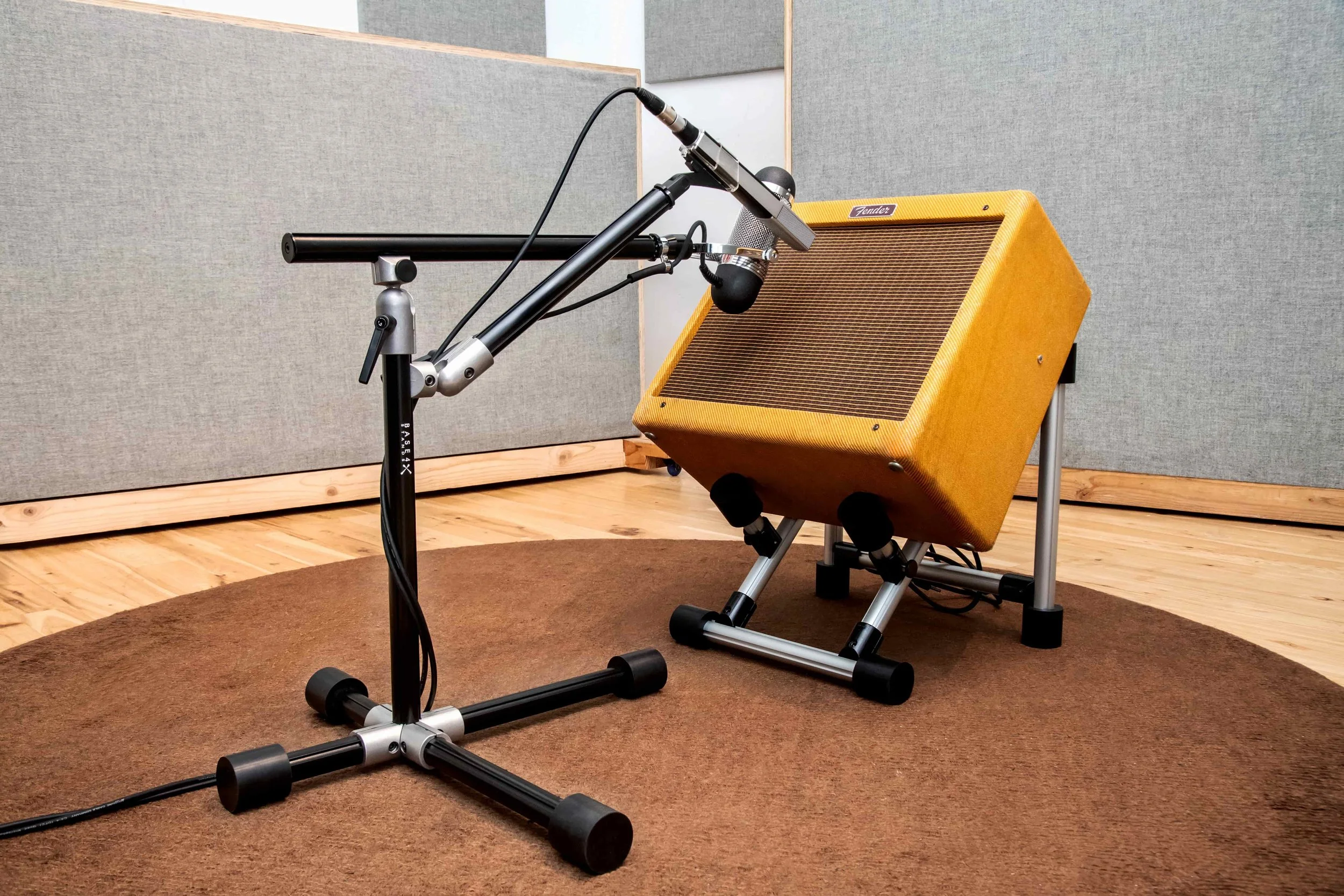 Shorty Small Amp 2 Mics.jpg