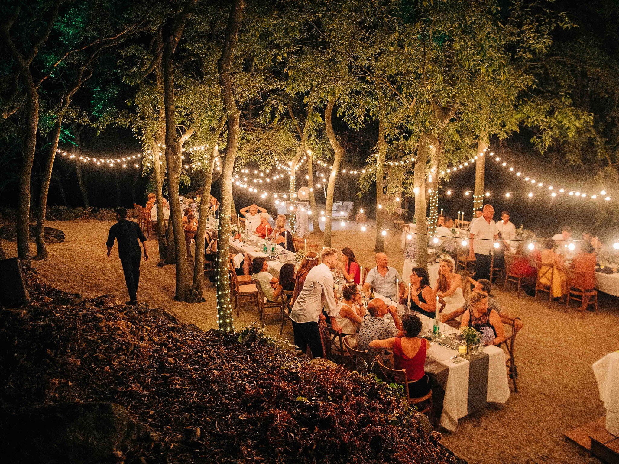 Mariage en petit comité dans la vallée heureuse - Photographe de mariage à Perpignan44.jpg