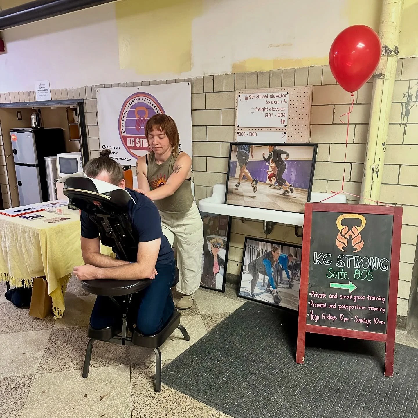 Thank you @kg_strong and friends for another great Open Studios! I love connecting new people to the gym and sharing massage fun! 🩵