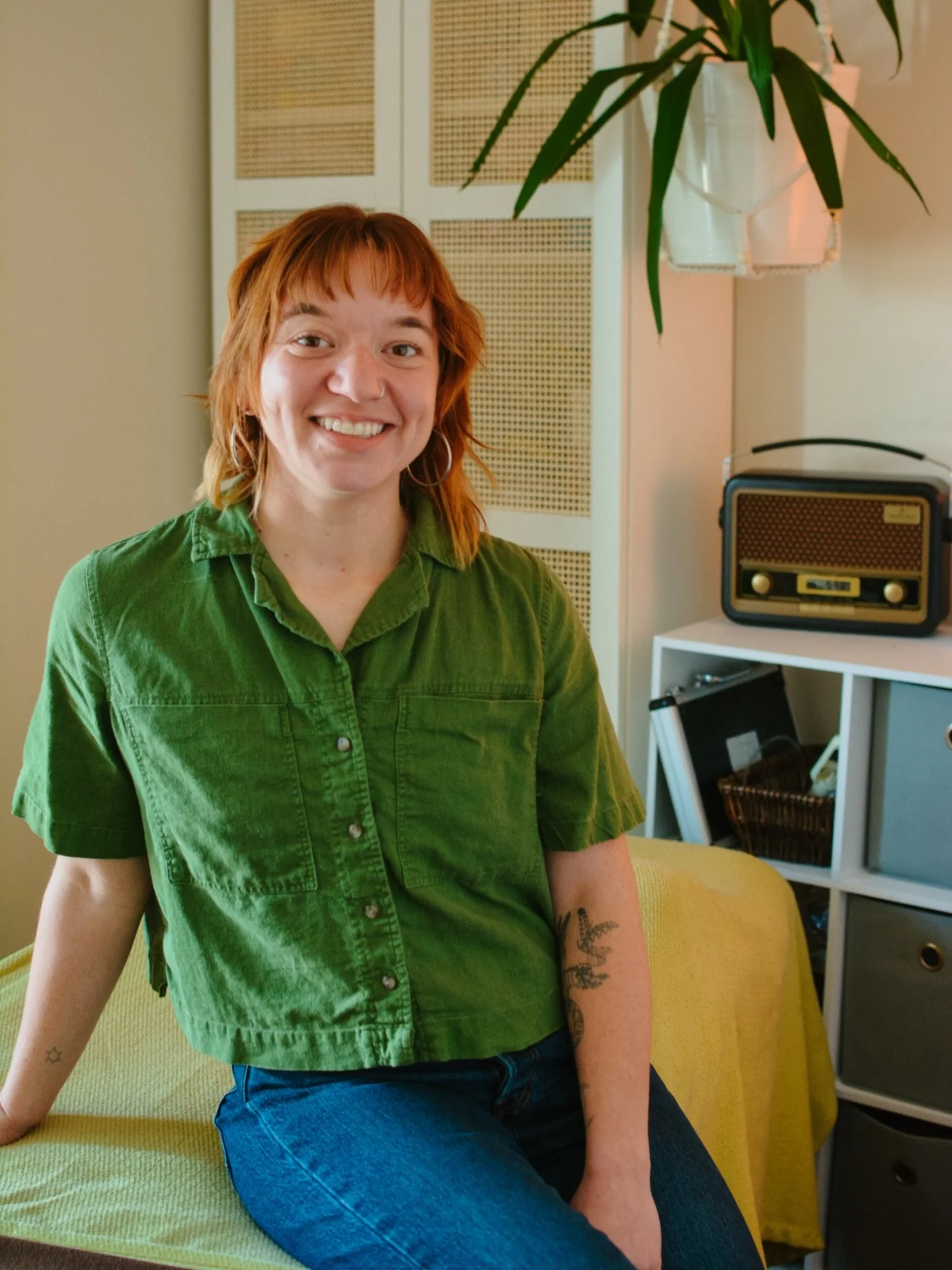 I&rsquo;m so grateful for where Warmer Studios has taken me this year! I moved my studio across the city, worked at multiple retreats, joined the KG Strong community, and more! Thank you @hannah_baronak for these gorgeous photos 🌟