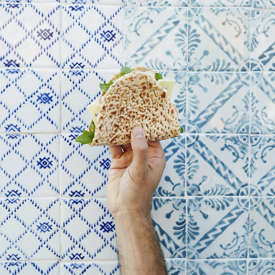 ca5cbfbb5178fdde-Street_ChickenHamFlatbread_039.jpg