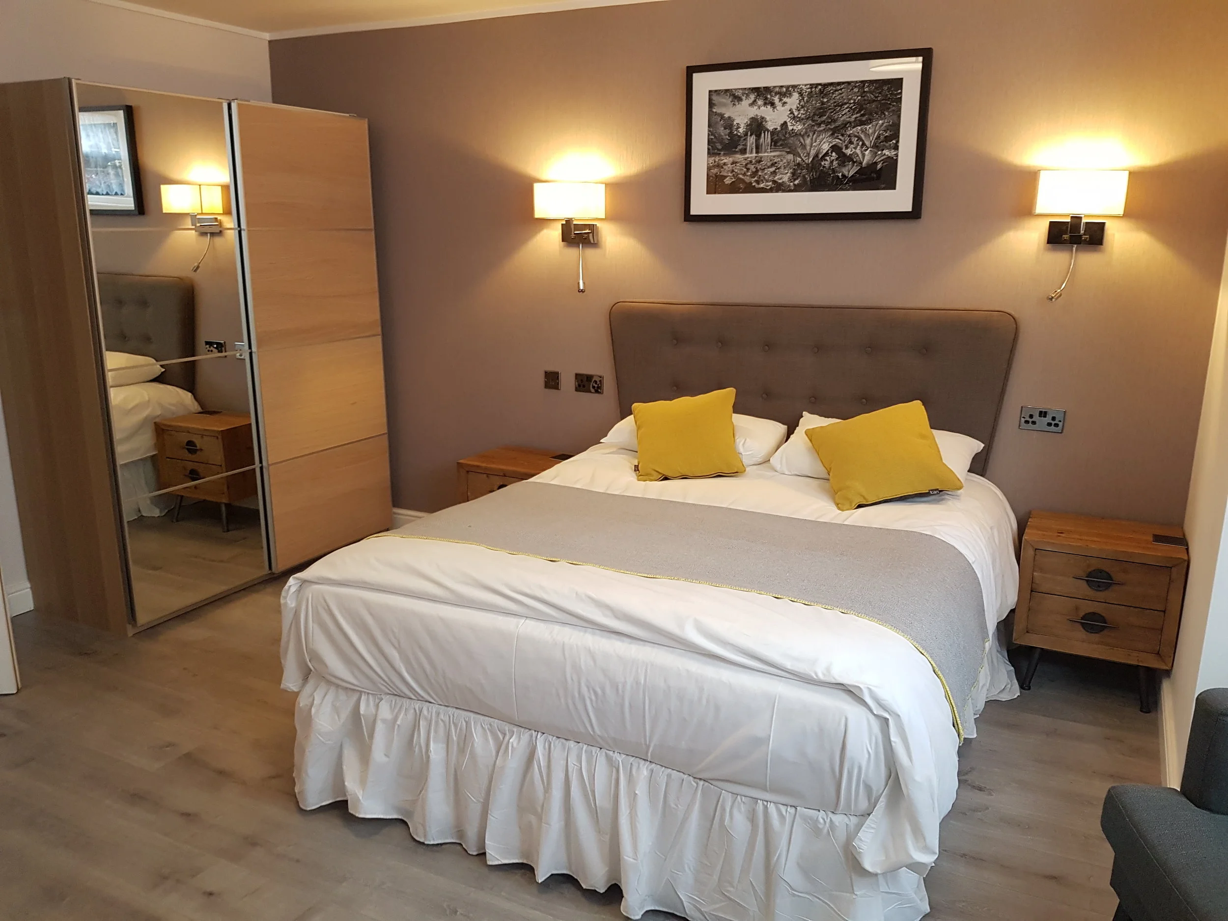 Double Room Victoria Park Lodge Leamington Spa