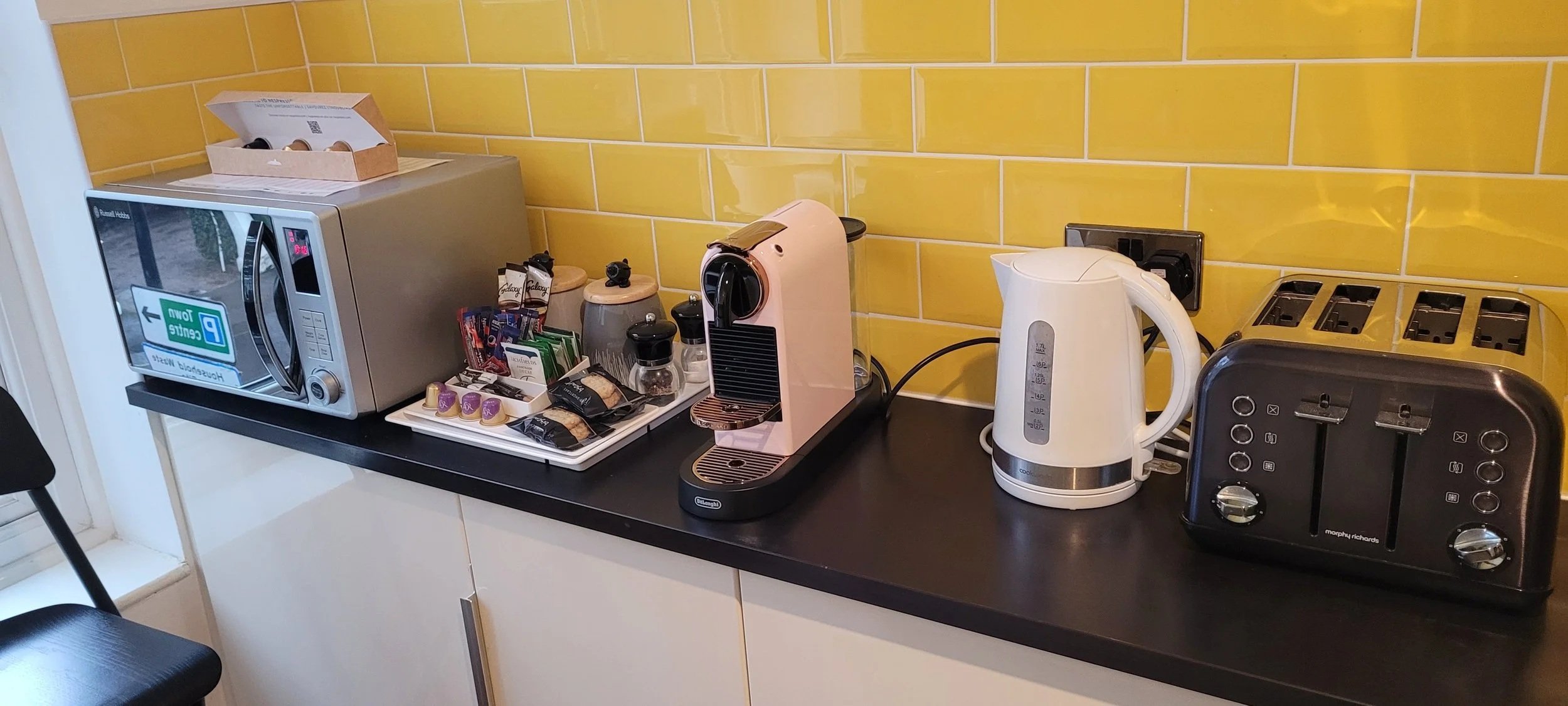 Avenue Rd kitchen.jpg