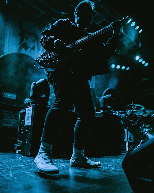I bet you think this song is about you. .
.
.
.
.
.
.
#canon #photography #photographer #minkiewiczphoto #emmure #emmurecult #cult #r2deepthroat #guitar #bass