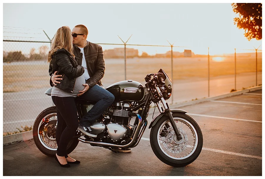 This is the image we recreated from their engagement session. It was probably one of my favorite engagement photos ever so it only felt appropriate to do it again.