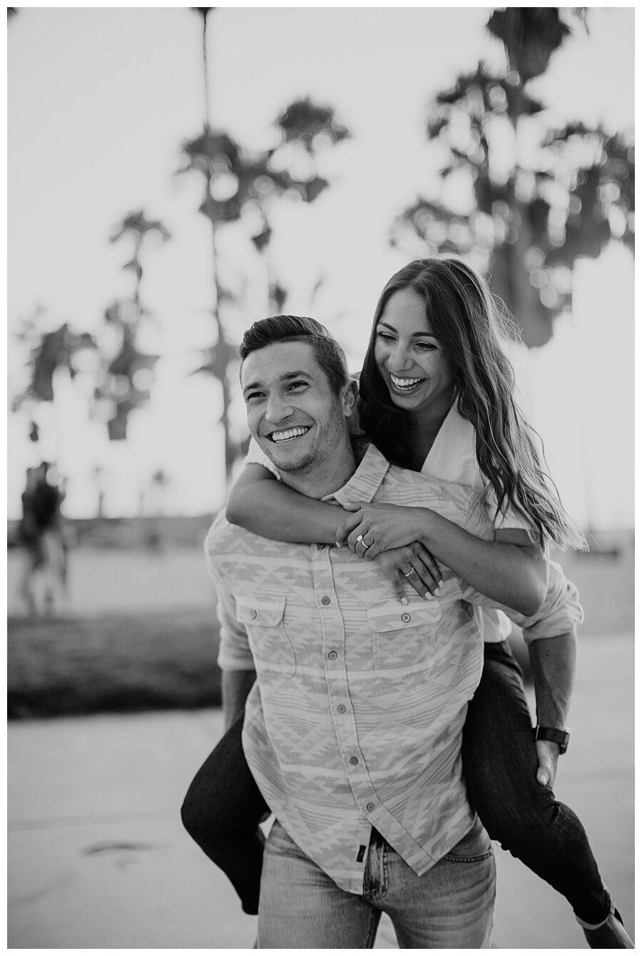 MarissaMichael_VeniceBeachEngagement_MirageandLightPhotography-58.jpg