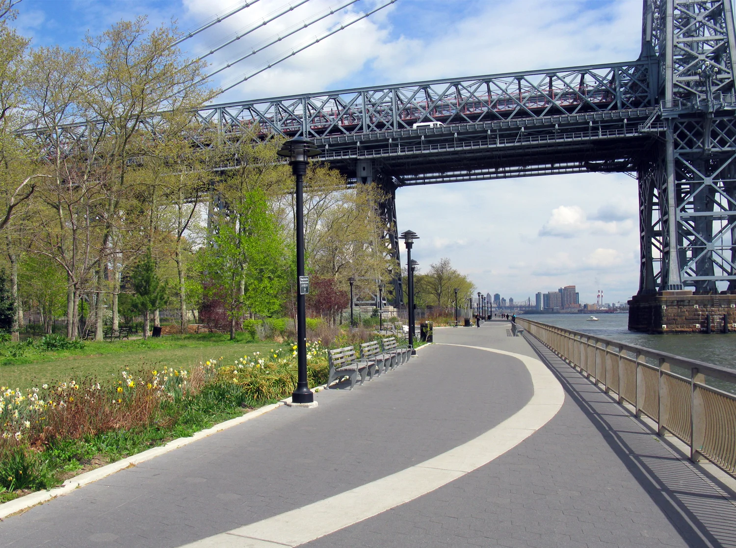 G_East River park.jpg