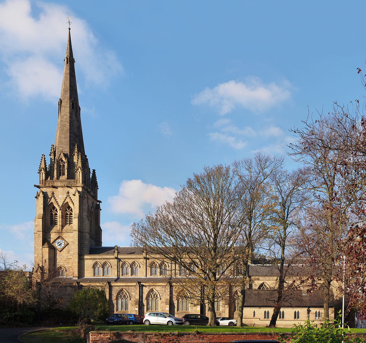 St_John's_Minster_Pano.jpg