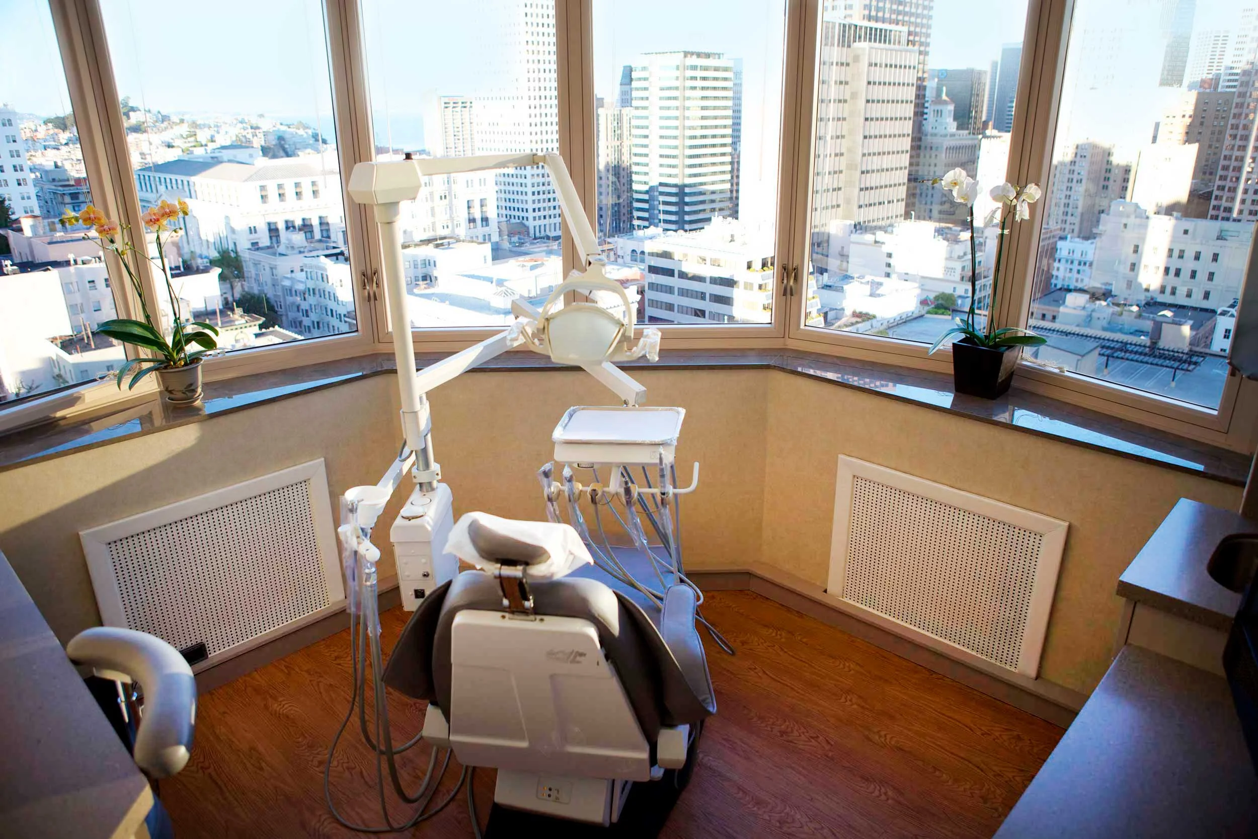 ClaudeSidiDentist_Office_2500.jpg
