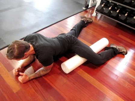 And a word to the wise......don't make extended eye contact with anyone while foam rolling your adductors......