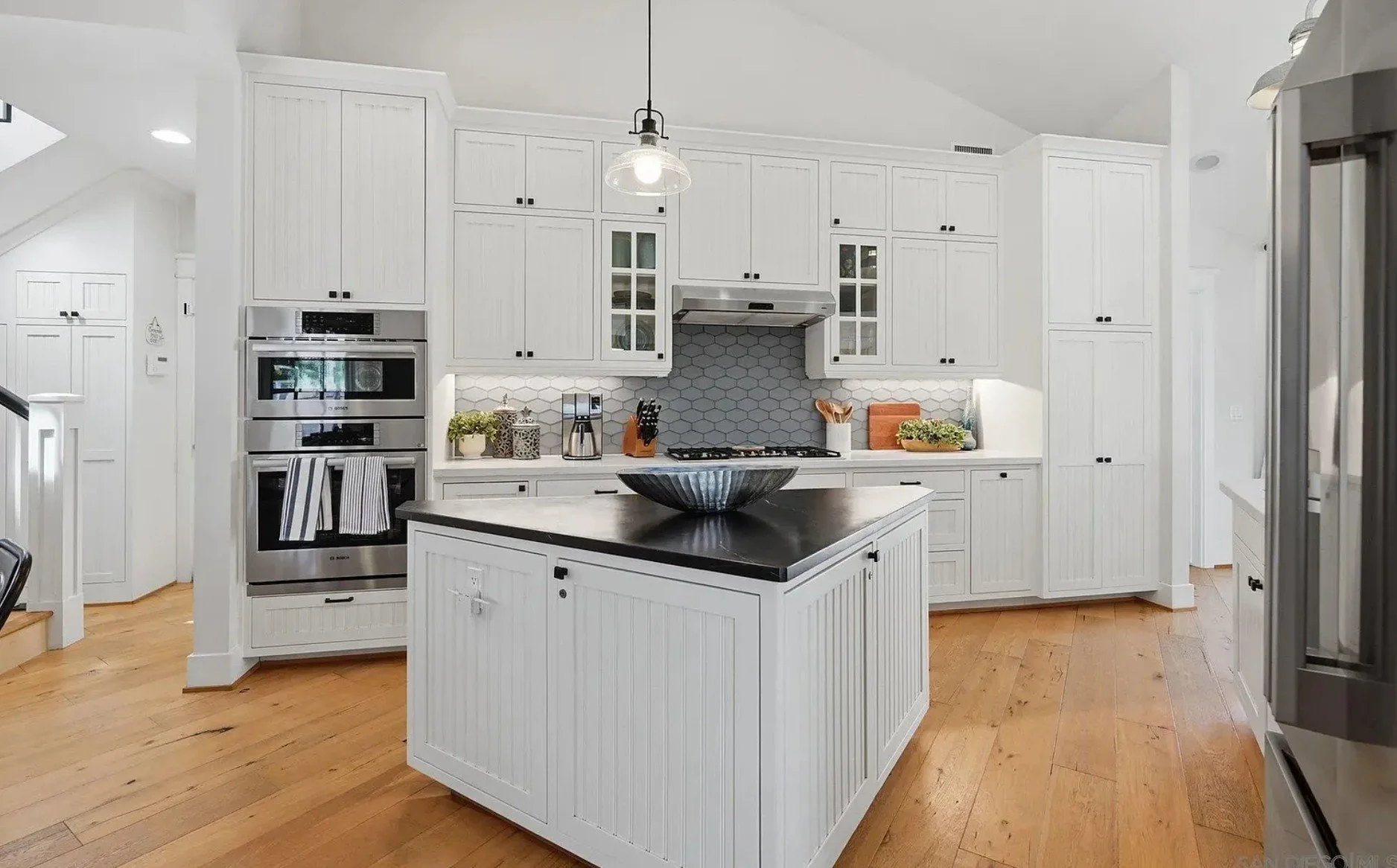 343 Palm Kitchen.jpg