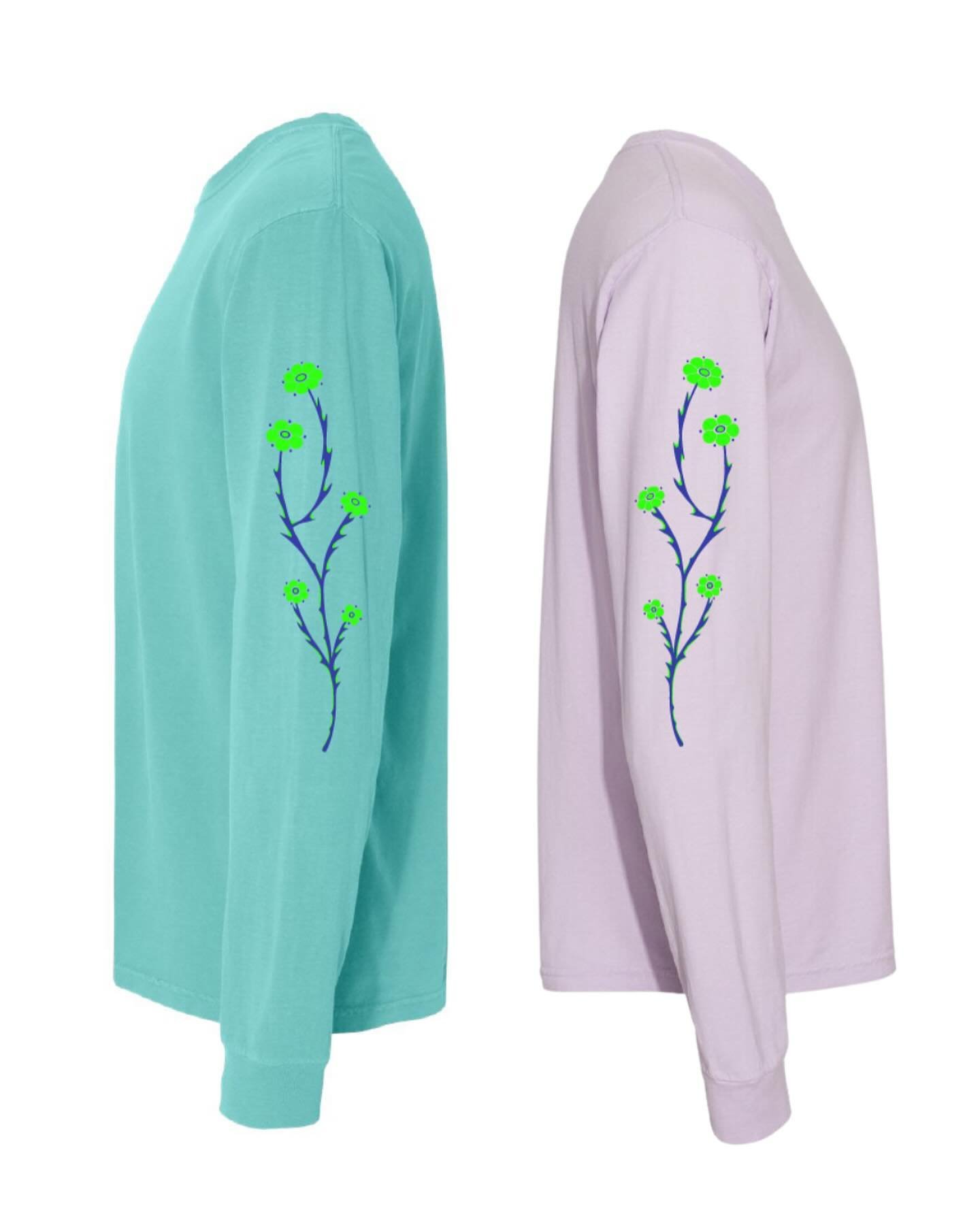 💚💜💚💜💚💜💚
We&rsquo;re running low on a few sizes of our newest merch (designed by @yourbuddyholly__ ) and we&rsquo;re in prime long sleeve weather! 

The relaxed fit of these make them cozy and cute, and we&rsquo;ve got both colours available in