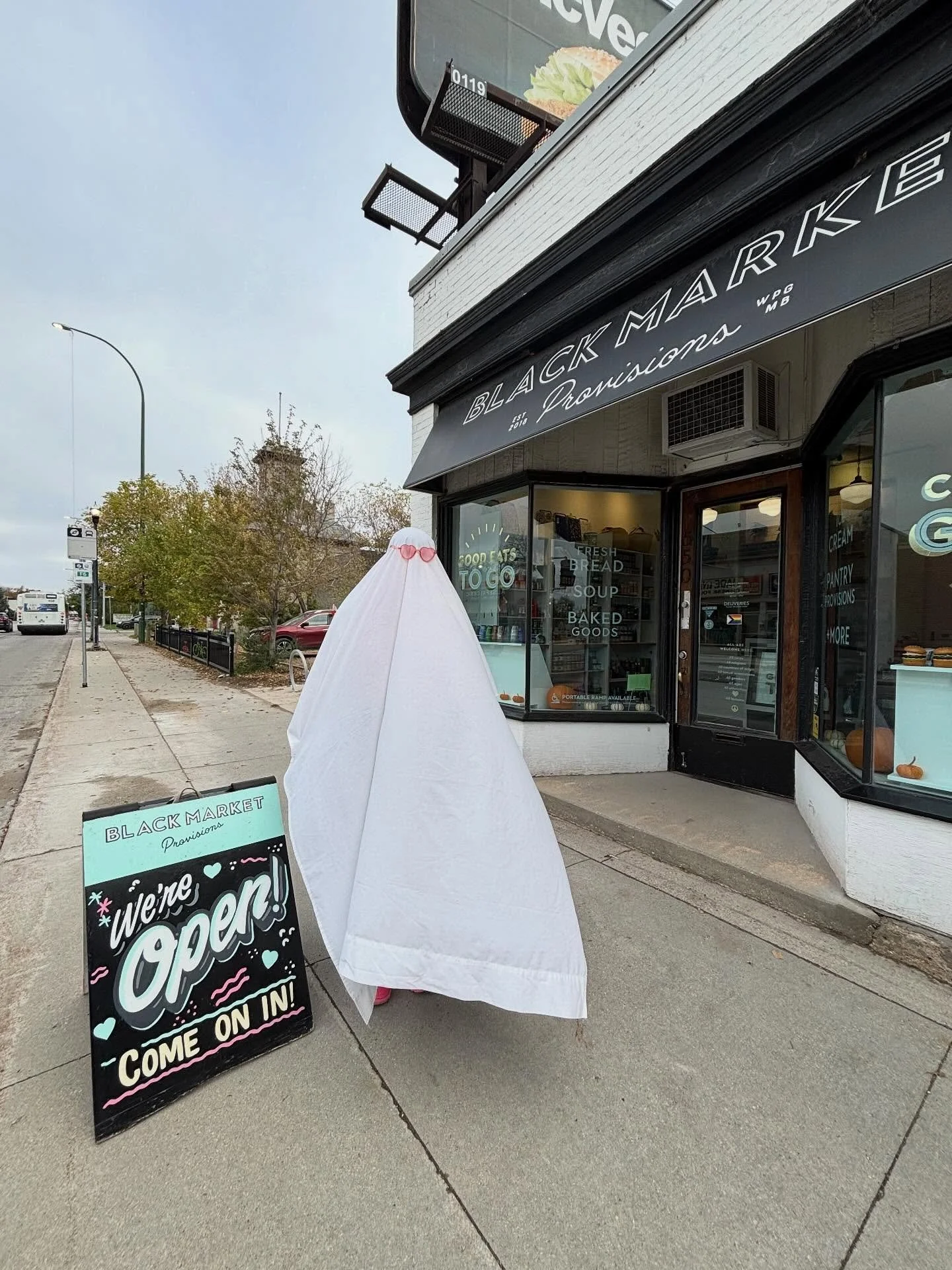 👻👻👻👻👻👻
Happy Halloween!!
We&rsquo;re here 10-5 today + Saturday then 10-4 Sunday (yes Sunday!) this weekend!

See all you ghouls + goblins soon!