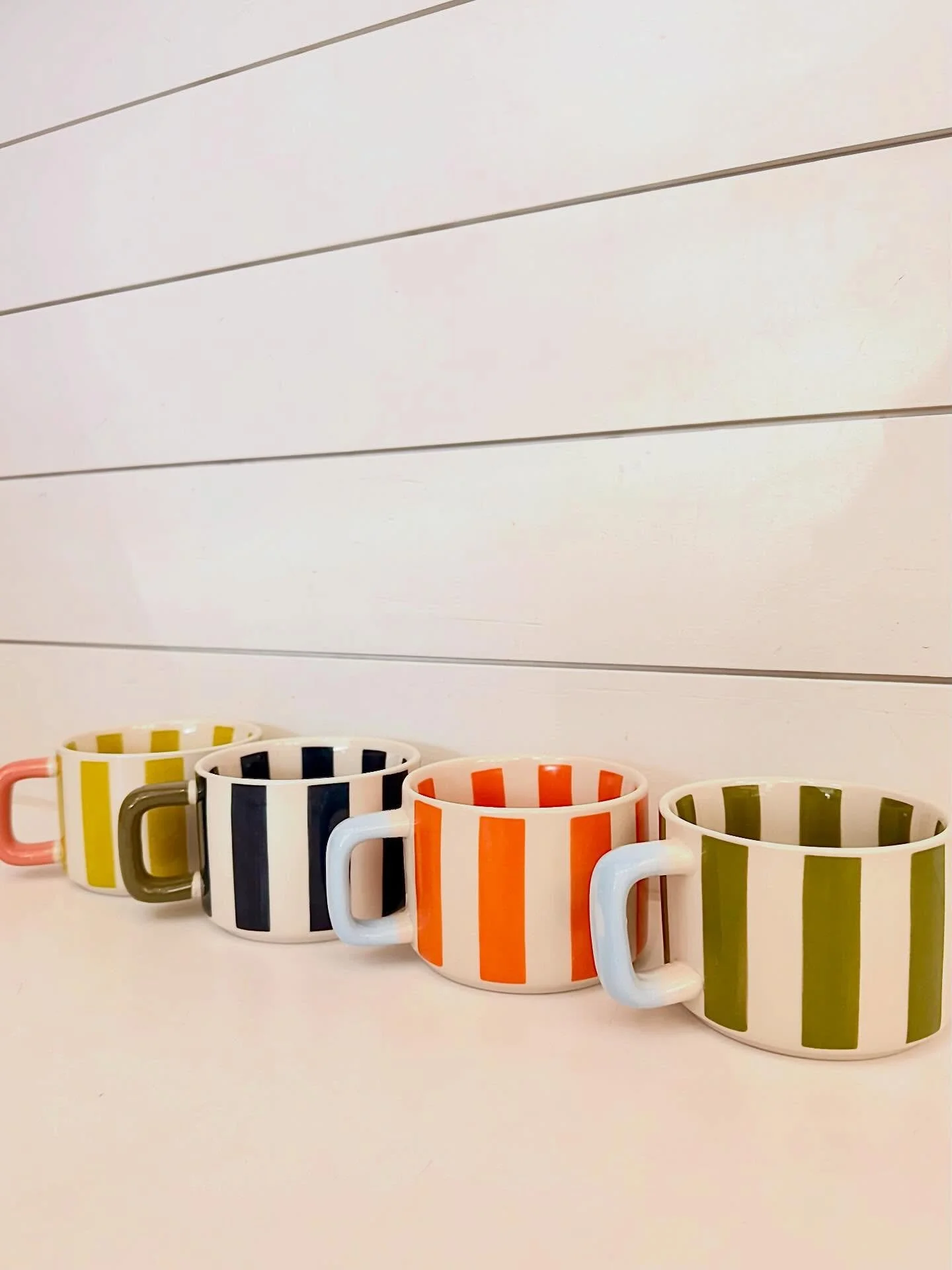☕️🍵☕️🍵☕️🍵☕️
There&rsquo;s nothing quite like a good stripe, right?!
Our current fave mugs in the shop are a great stripe, a great size, and just make us happy to look at.

These buddies are sold as a set of four, and would really make your morning