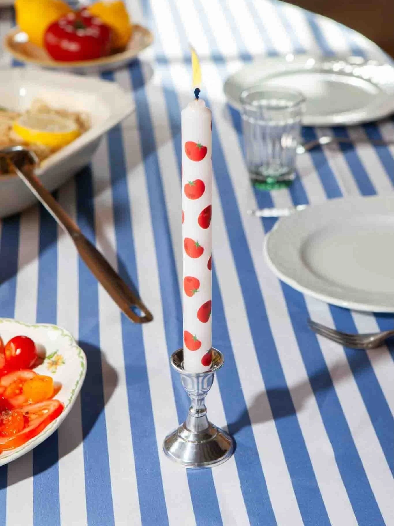 🫒🍅🍝🫒🍅🍝🫒
We know you just thought to yourself &ldquo;I know _______ would LOVE these candles!&rdquo; 

The cutest olive, pasta and tomato candles from @doiydesign (who only know how to do the coolest things)

Available now in-store and online ◡