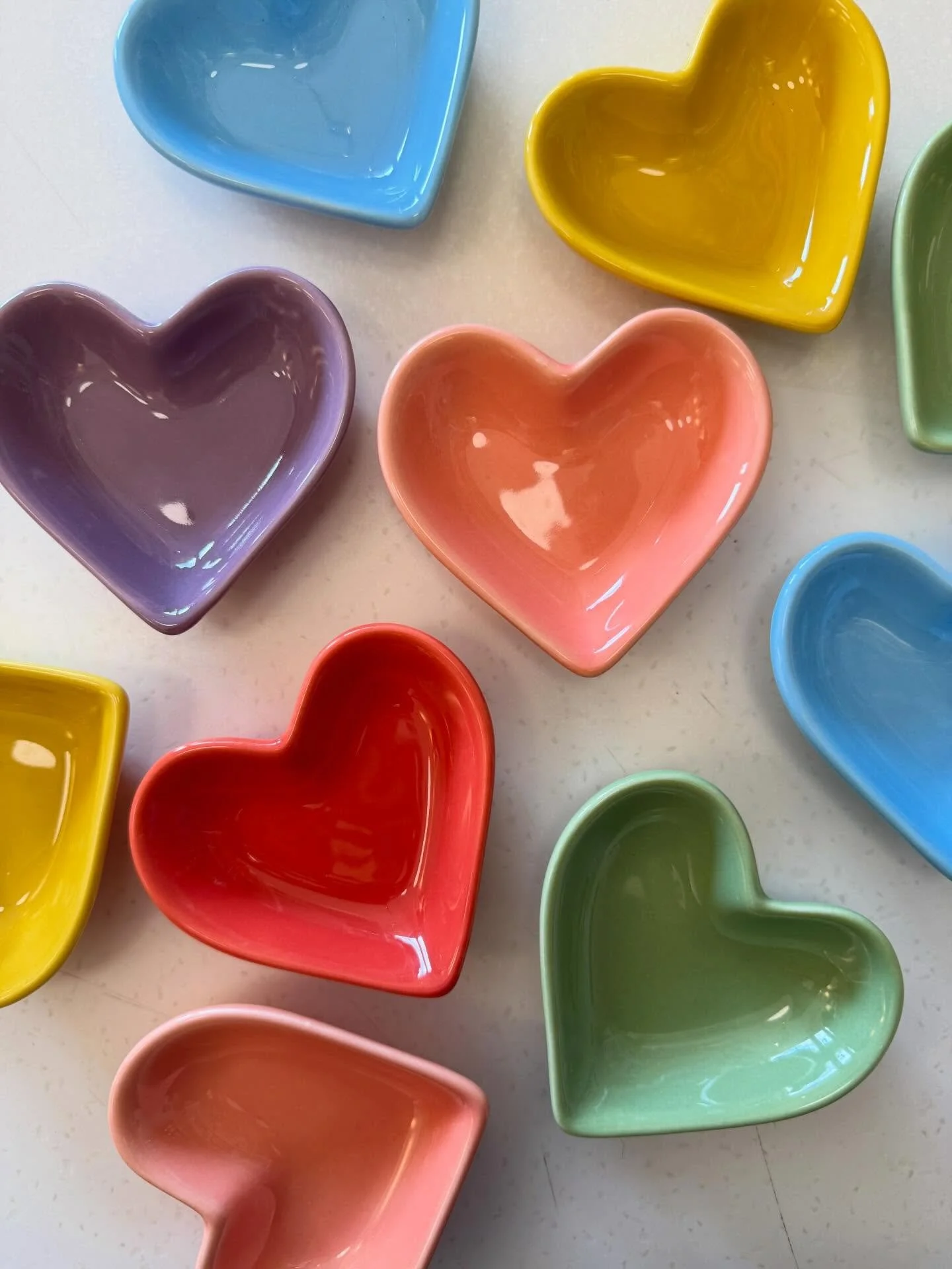 ❤️🧡💛💚💜💙
Perhaps your love will be reminded of you each time they use the heart catch-all you&rsquo;re going to add to their Valentine&rsquo;s Day gift (Hint, Hint!)

Here today, Friday + Saturday 10-5 for all your last minute lovey-dovey doo-dad