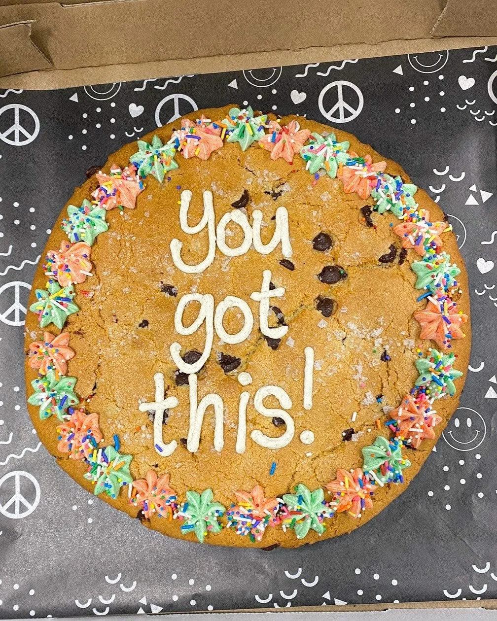 🍪🍪🍪🍪🍪🍪🍪
ICYMI&hellip; we&rsquo;ve got giant versions of &ldquo;The&rdquo; Dark Chocolate Sea Salt Cookie always available (with minimum 24 hours notice!) in the online shop! 

We take our famous cookie, frost the edges, write your short + swee