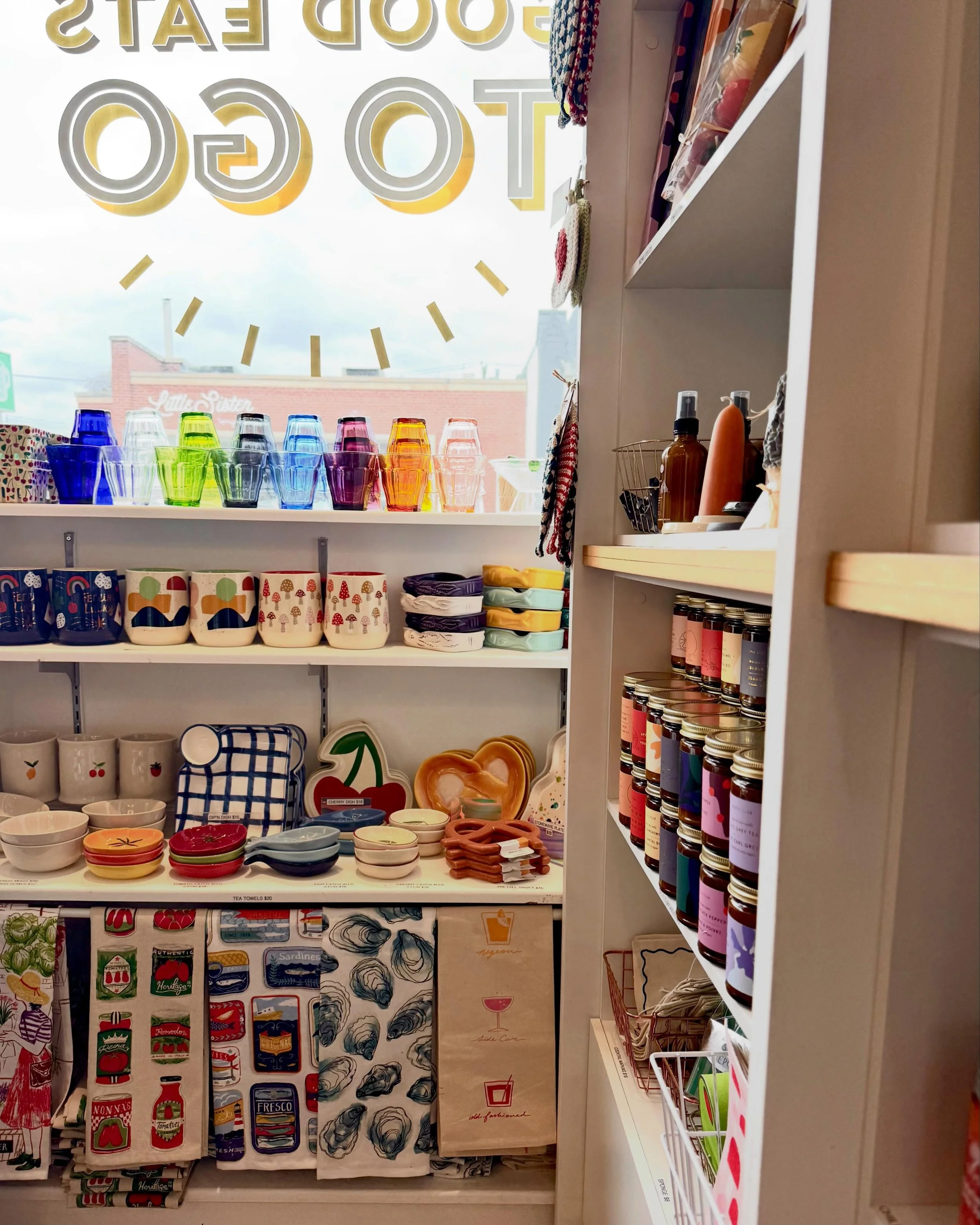 🌻🌻🌻🌻🌻🌻🌻
Happy Weekend!
We&rsquo;re feeling that spring energy in here, and seeing your shining faces this weekend will make it even better!

We&rsquo;re here Friday + Saturday 10-5, pals!