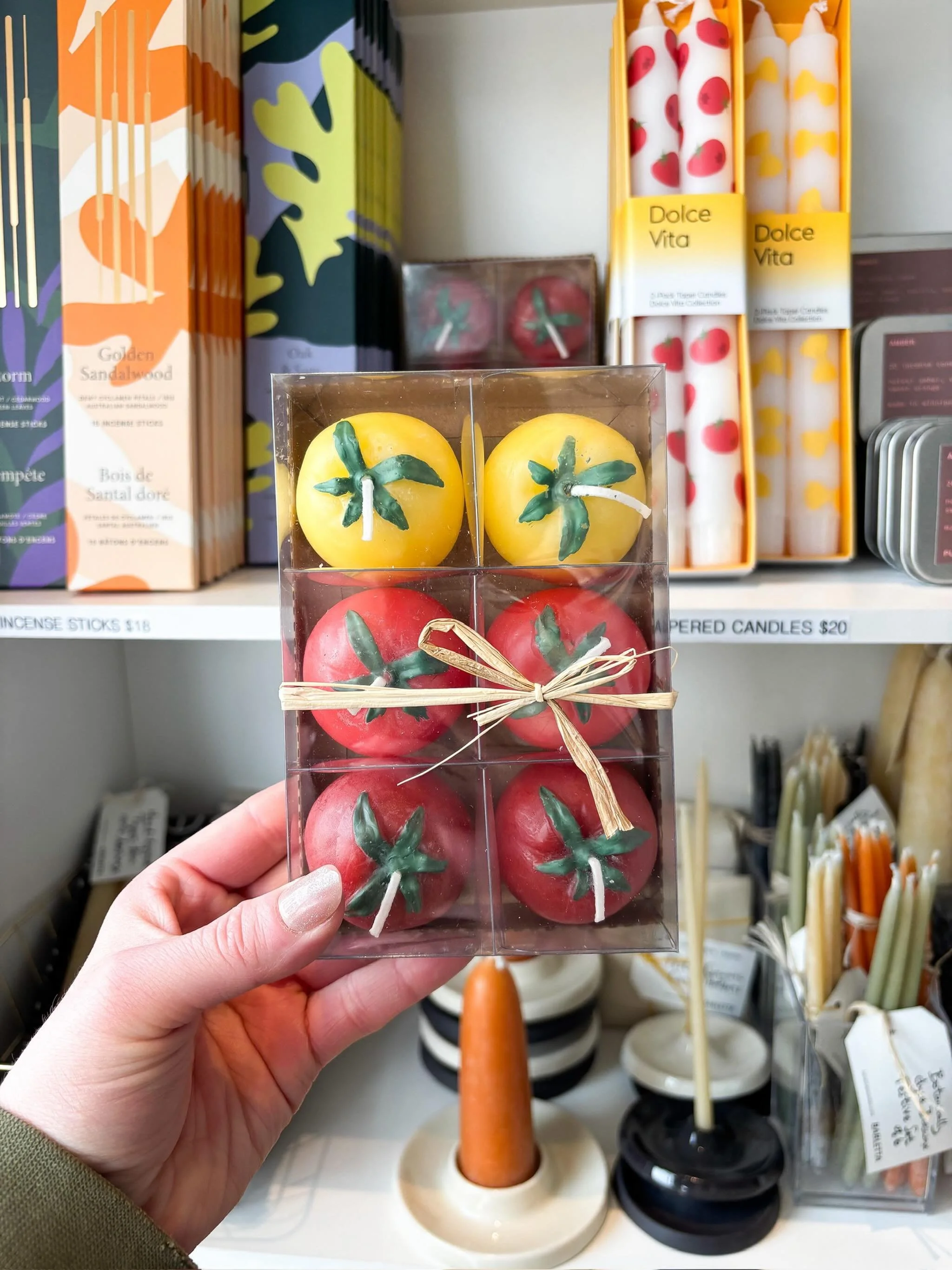 🍅🍅🍅🍅🍅🍅🍅
We&rsquo;ve snuck so many cute+rad summer things onto the shelves this week&hellip; and how cute are these heirloom tomato candles! 

Add some juicy vibes to your home, give a box to your foodie friends, bring &lsquo;em to your summer 