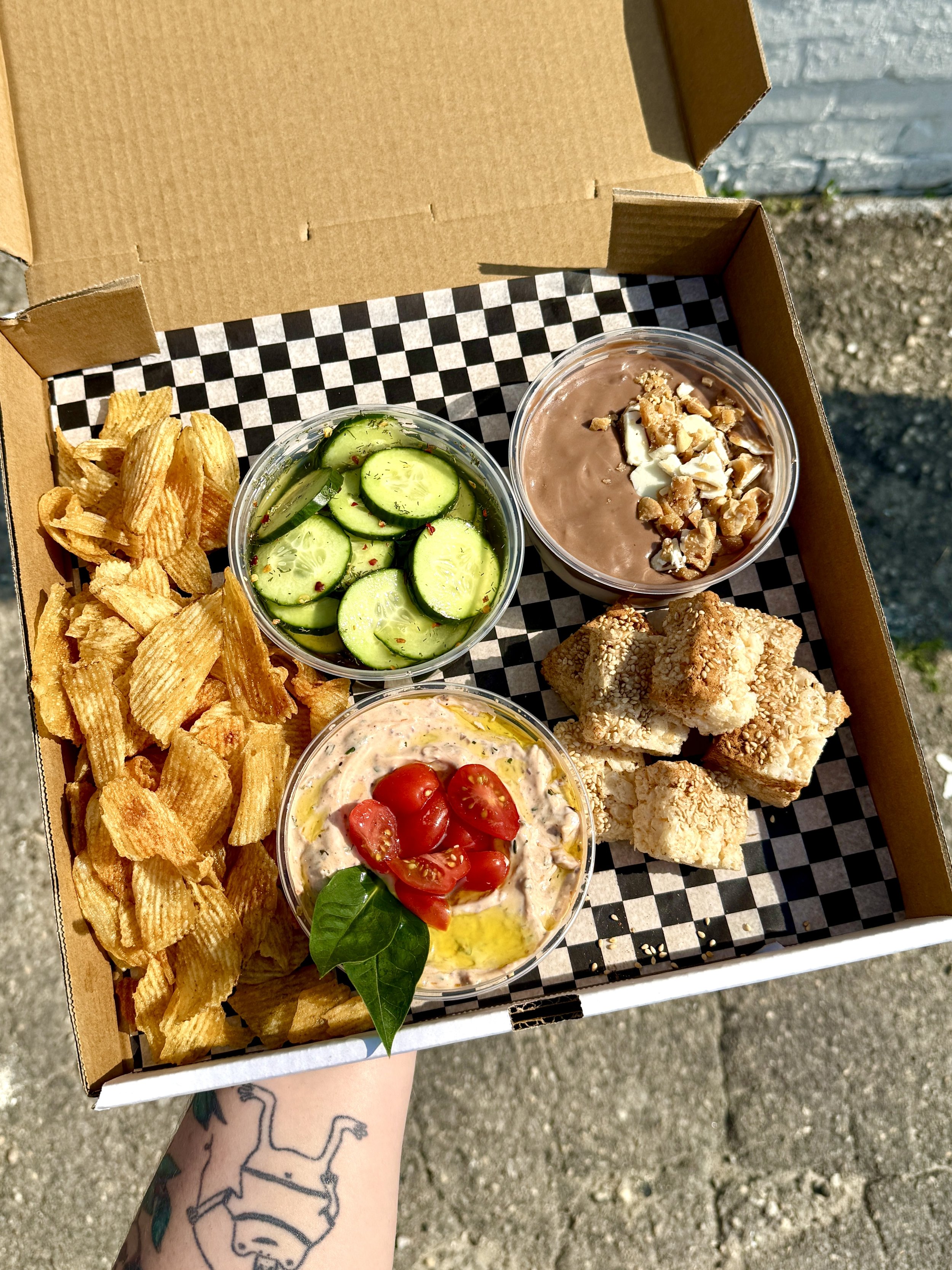 alternatesmallsnackbox.JPG