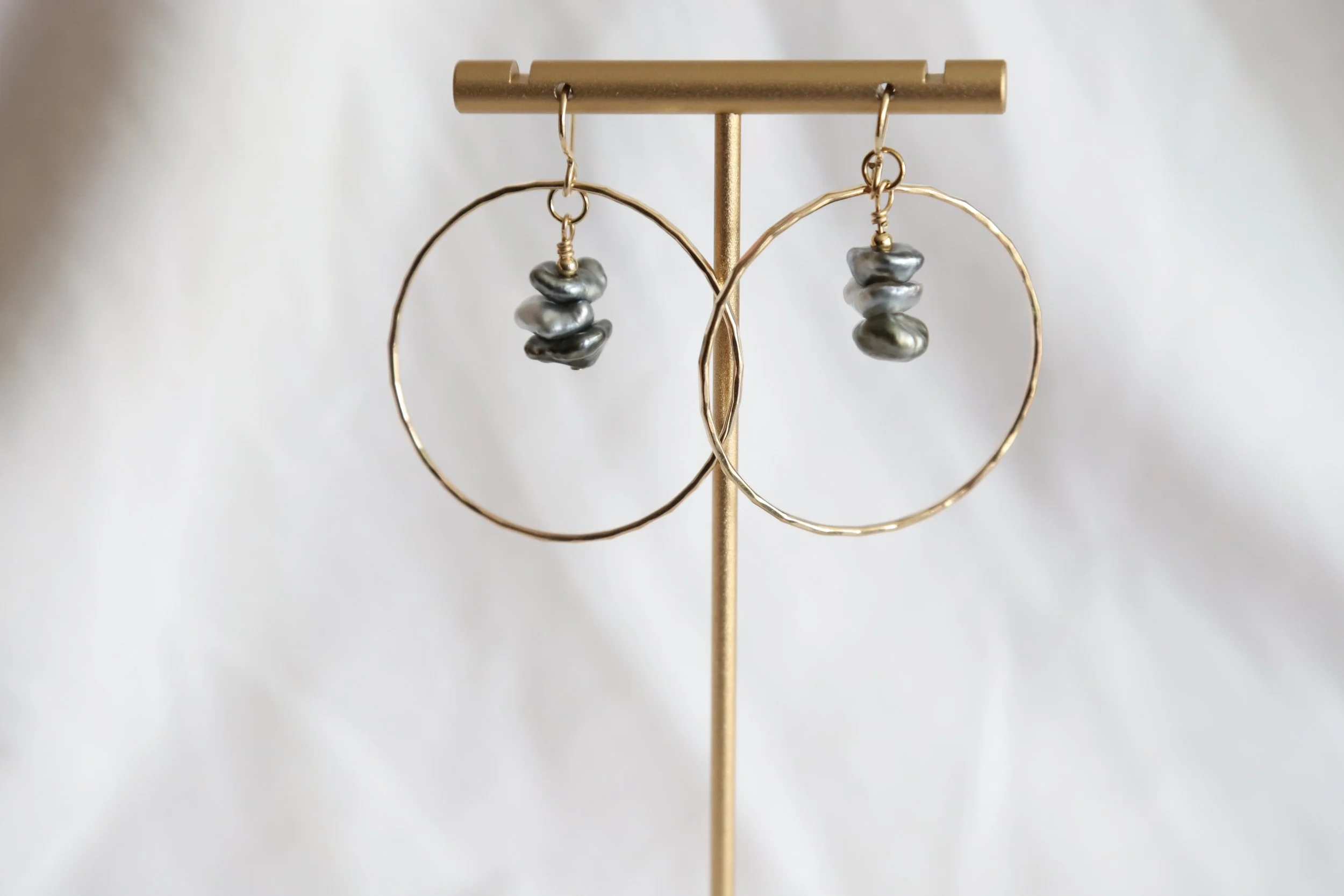 Nalu Hoops with Keshi Pearls