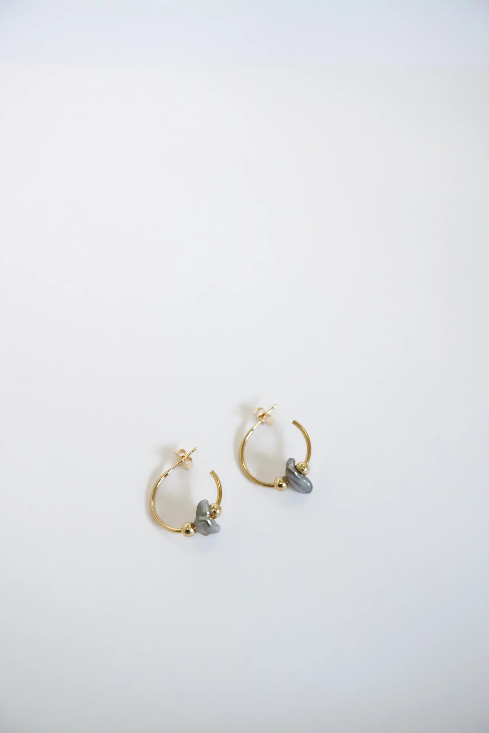 Keshi Post Earring