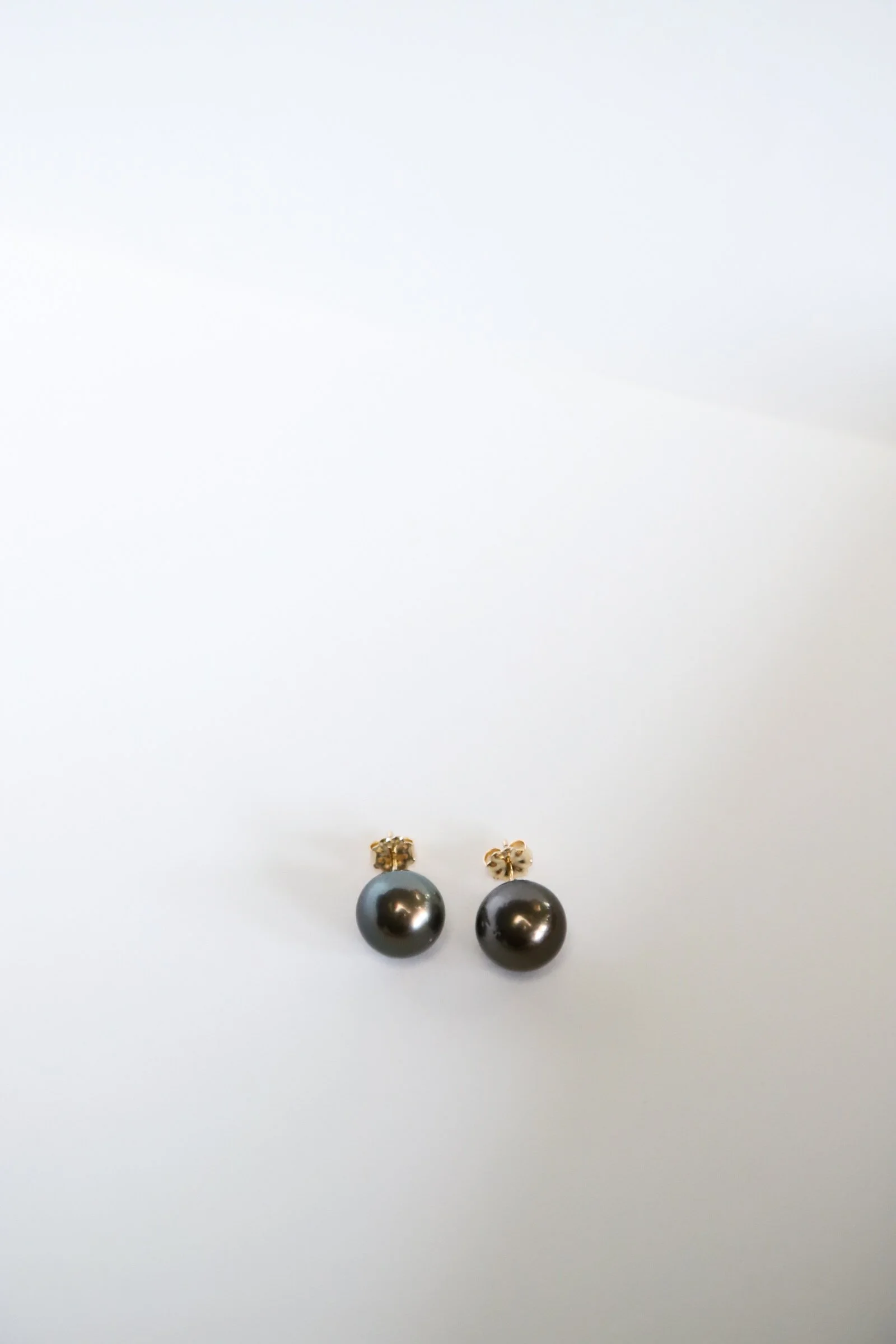 Tahitian Pearl Stud Earring